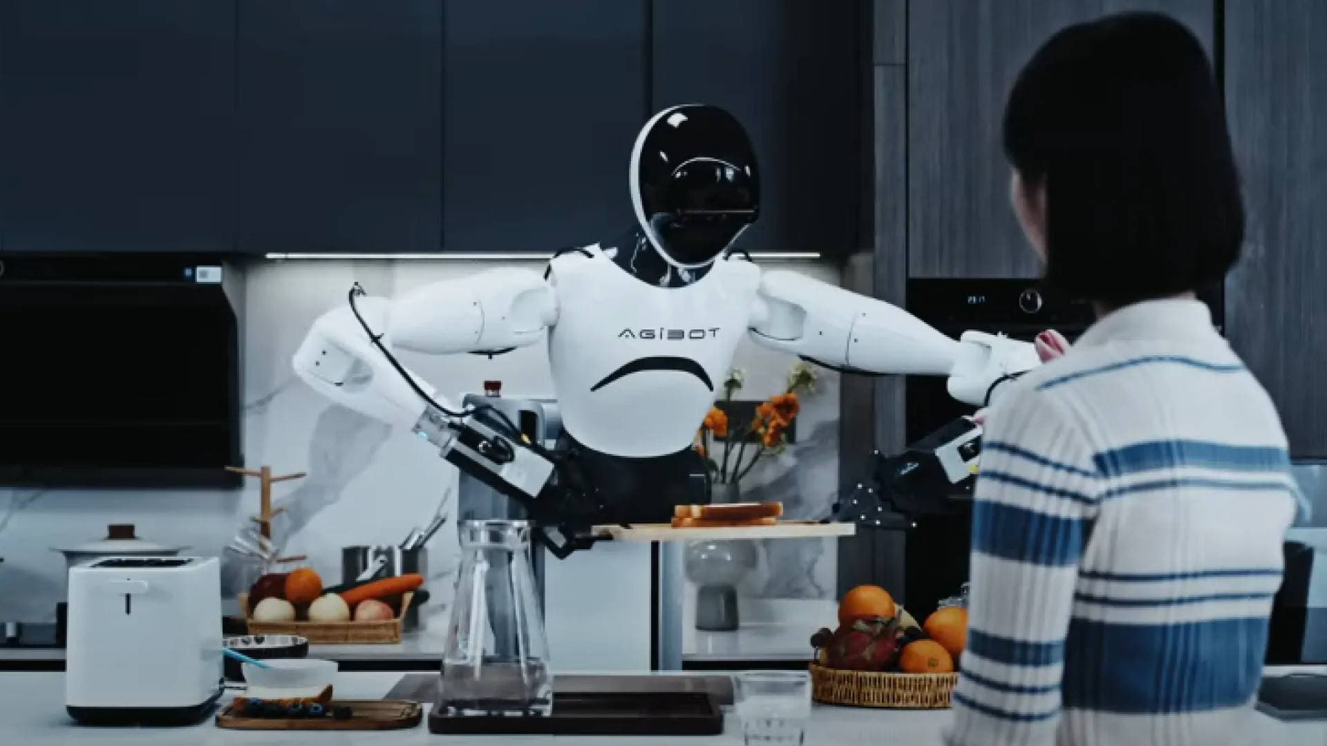 شركة ناشئة تسعى لتطوير روبوتات "بمشاعر بشرية"