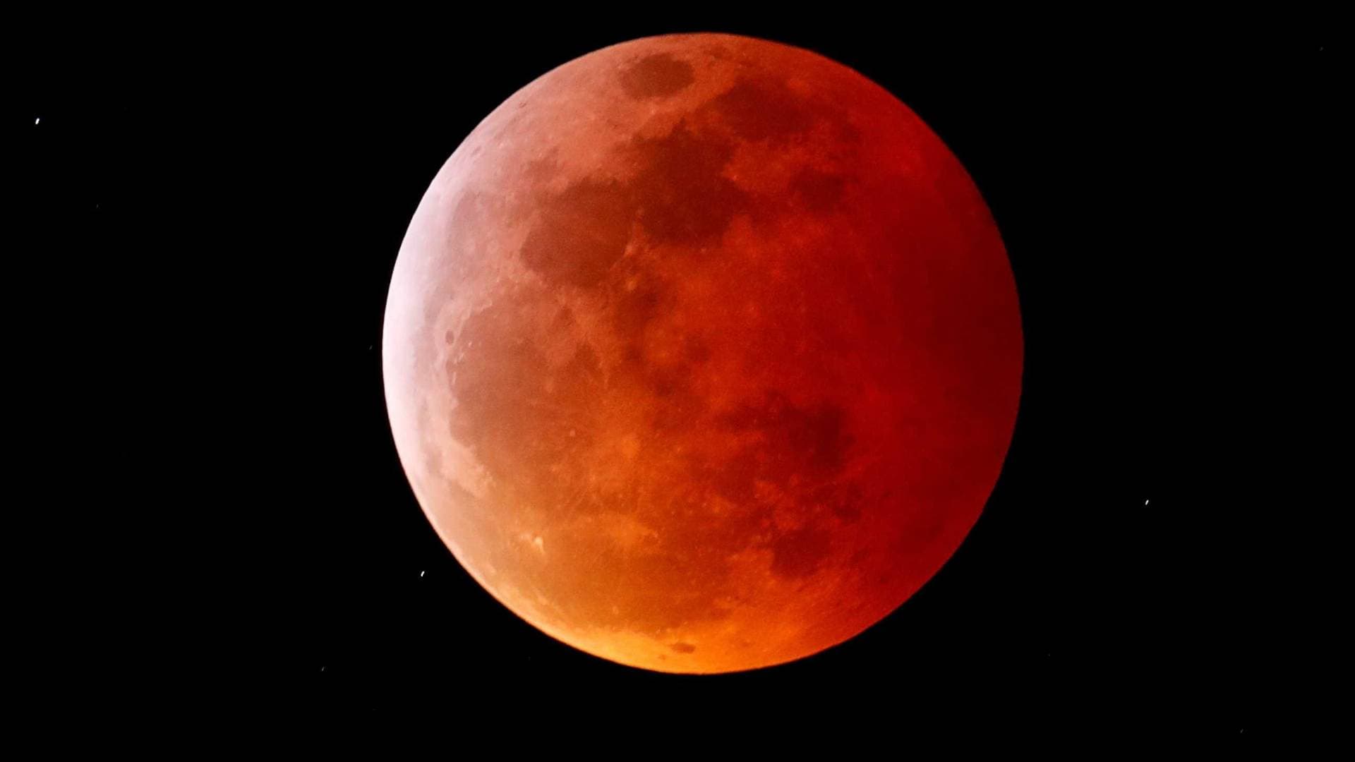 تعرف إلى المناطق التي ستشهد خسوفا كليا للقمر في أيلول 2025