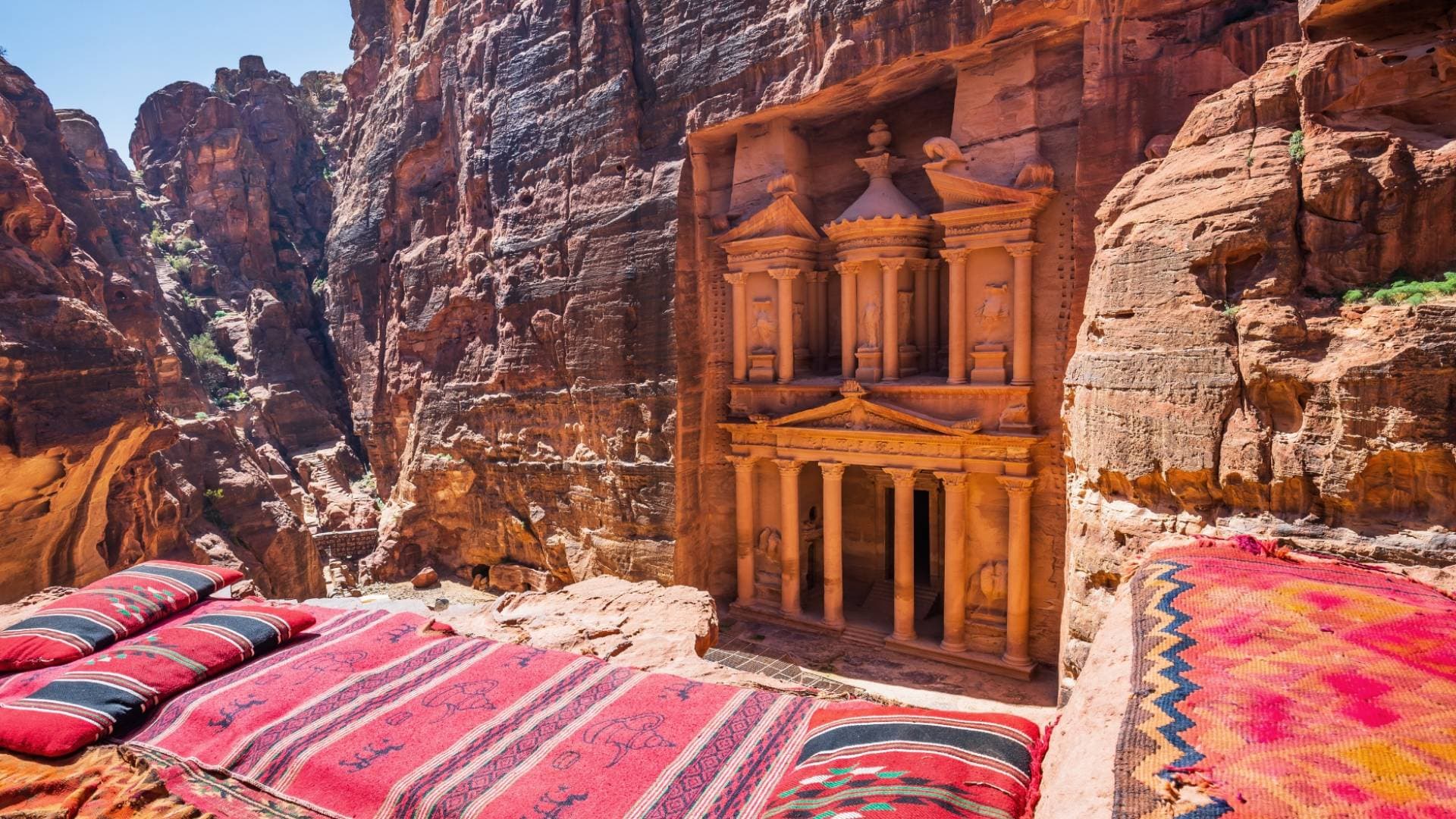 توصيات من لجنة السياحة النيابية لمواجهة تحديات القطاع السياحي في الأردن