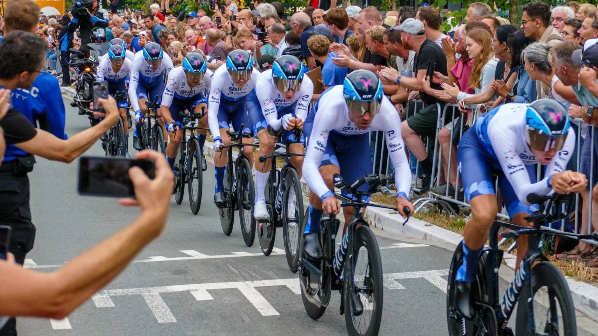 استبعاد فريق "إسرائيل بريميير تك" من سباق إيطالي للدراجات الهوائية لدواع أمنية