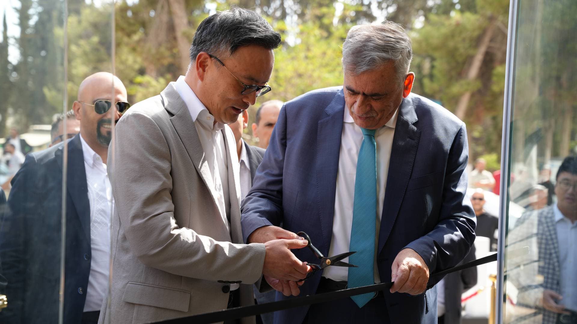 سامسونج إلكترونيكس المشرق العربي تفتتح أول معرض من نوعه في المنطقة داخل حرم الجامعة الأردنية