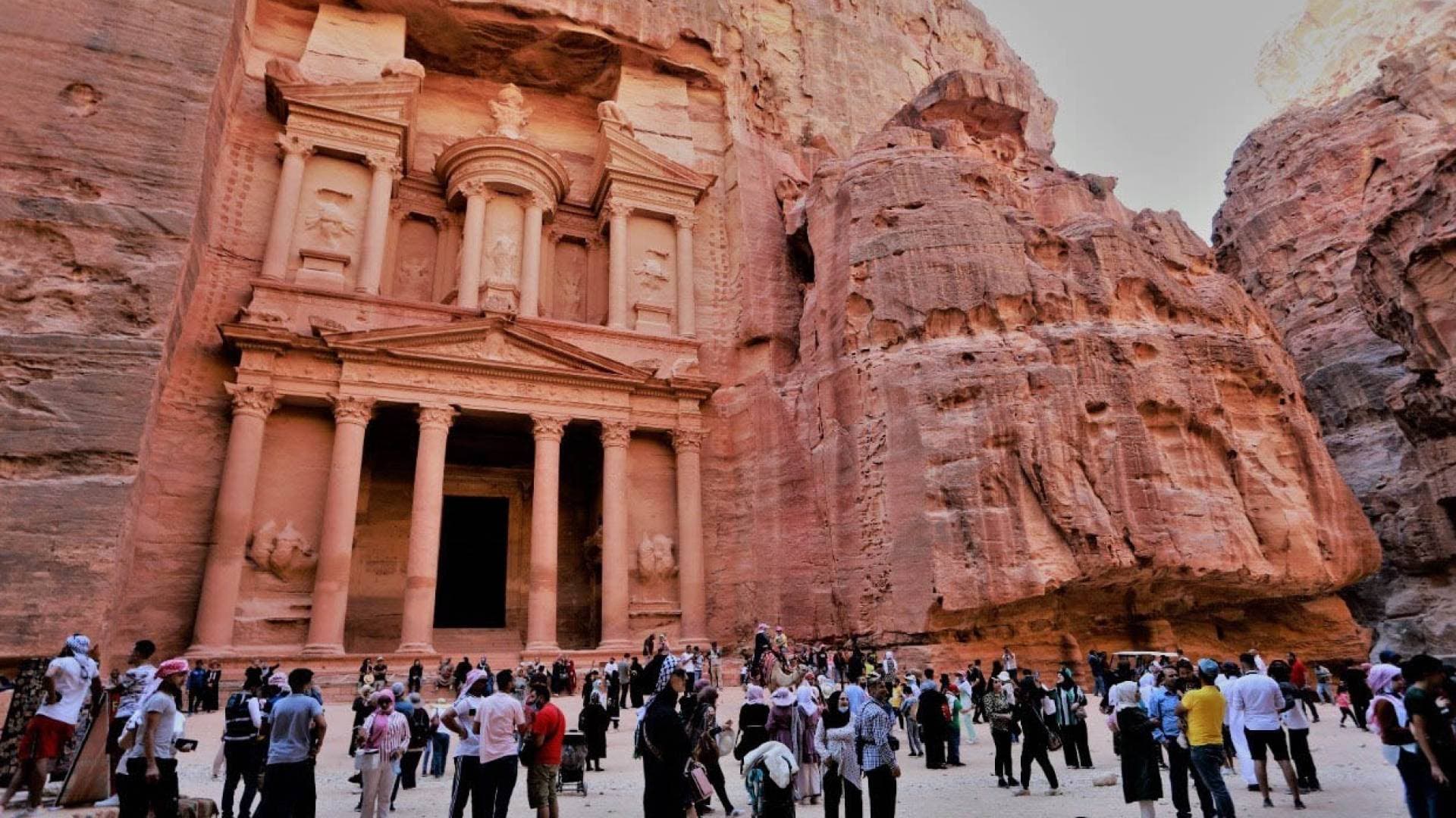 تدفق الزوار.. 16,923 سائحا سويديا زاروا الأردن في السبعة أشهر الأولى من عام 2025