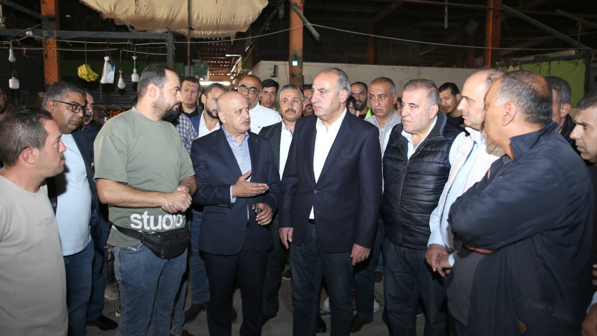 الشواربة يوعز بتجهيز سوق الحسين الشعبي بالكامل وتوفير كافة الخدمات.. فيديو