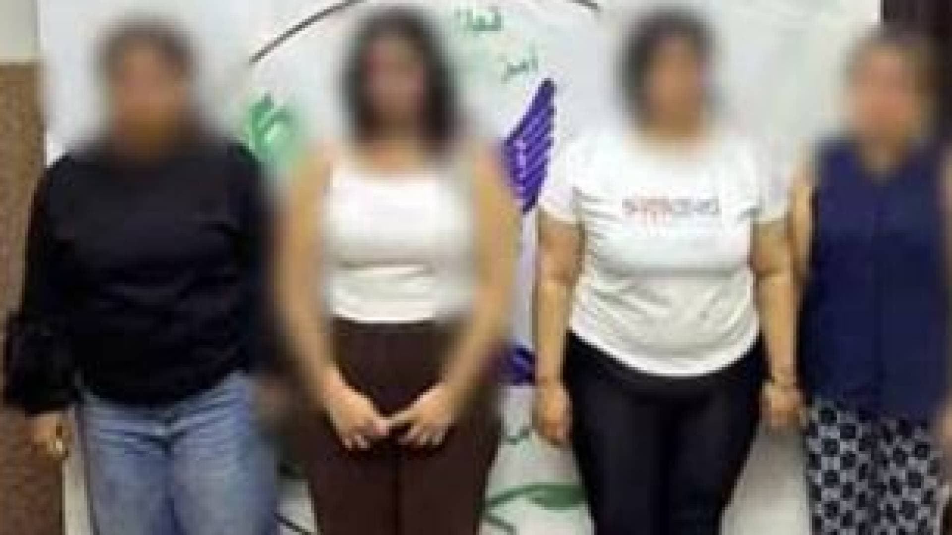 "مقابل مبالغ مالية".. سقوط شبكة للأعمال المنافية للآداب تدار عبر تطبيق هاتف في القاهرة