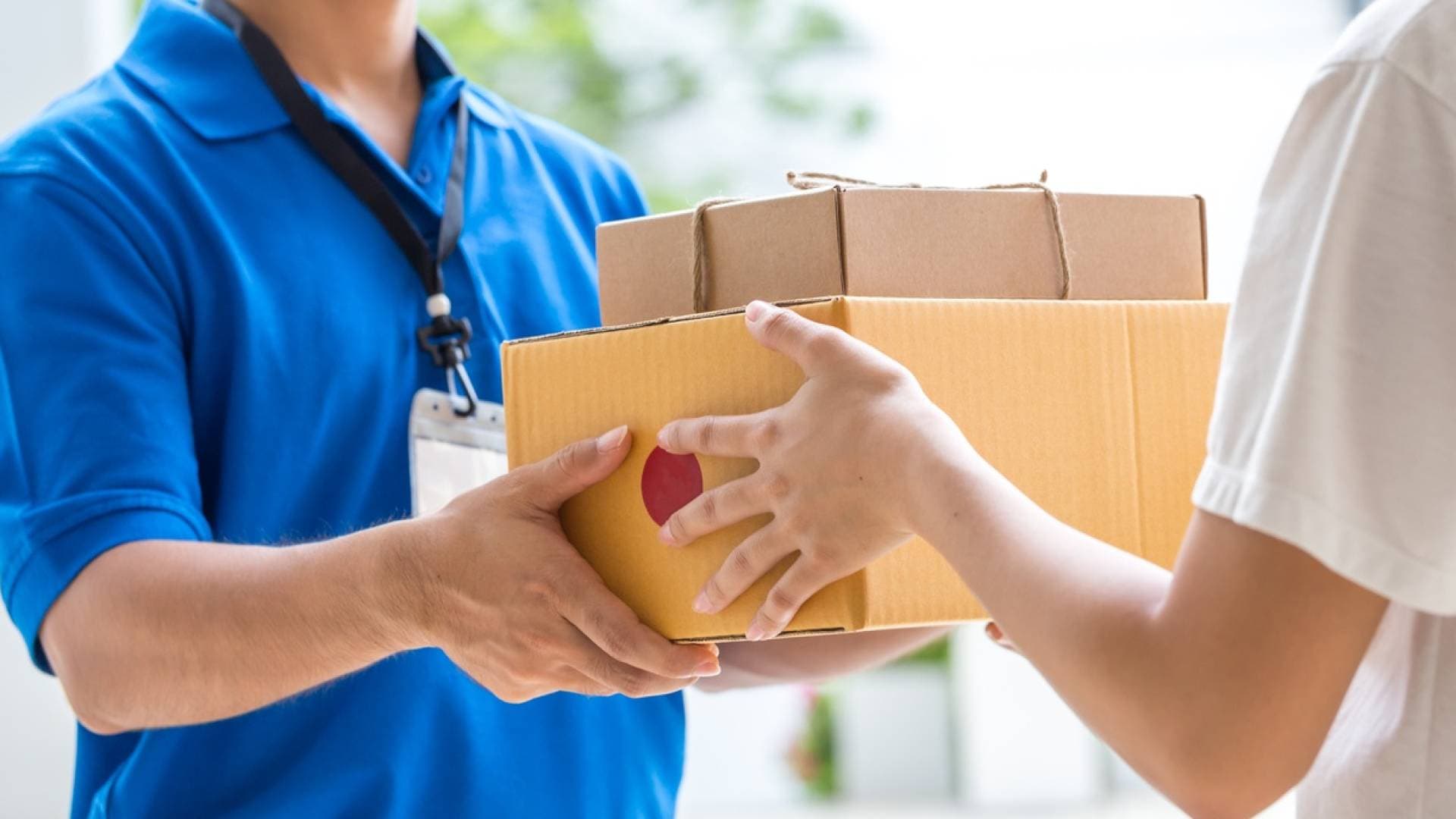 تعرف إلى خطوات التسجيل بمنصة "حكيم" للاستفادة من خدمة توصيل الأدوية للمنازل.. رابط