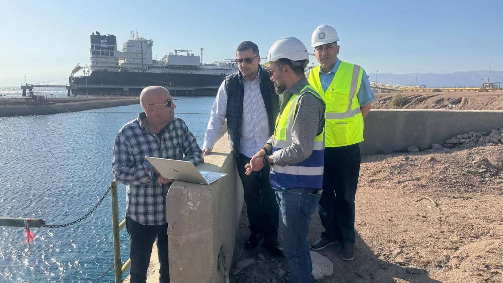 وزير المياه يطلع على مأخذ "الناقل الوطني" في العقبة ويؤكد: نسابق الزمن للتنفيذ