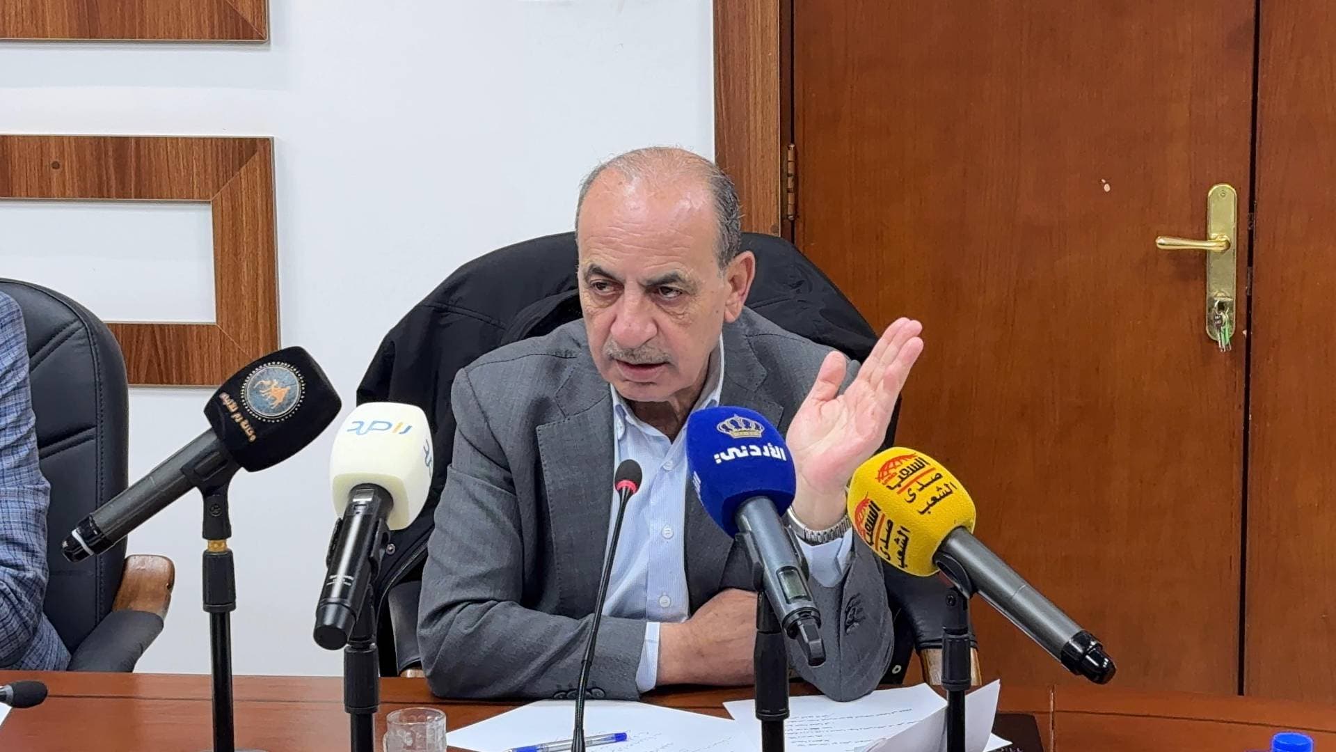 المصري للنواب: مديونية البلديات تجاوزت 630 مليون دينار.. و"خصخصة النفايات" ضرورة ملحة