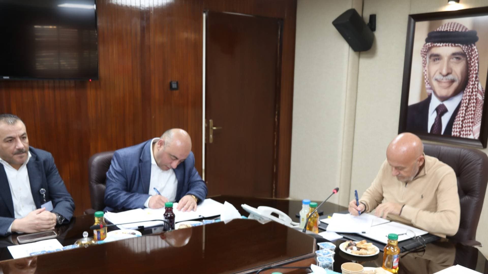 المياه توقع اتفاقية دراسات مشروع التخلص من المخلفات الحيوية في محطة السمرا