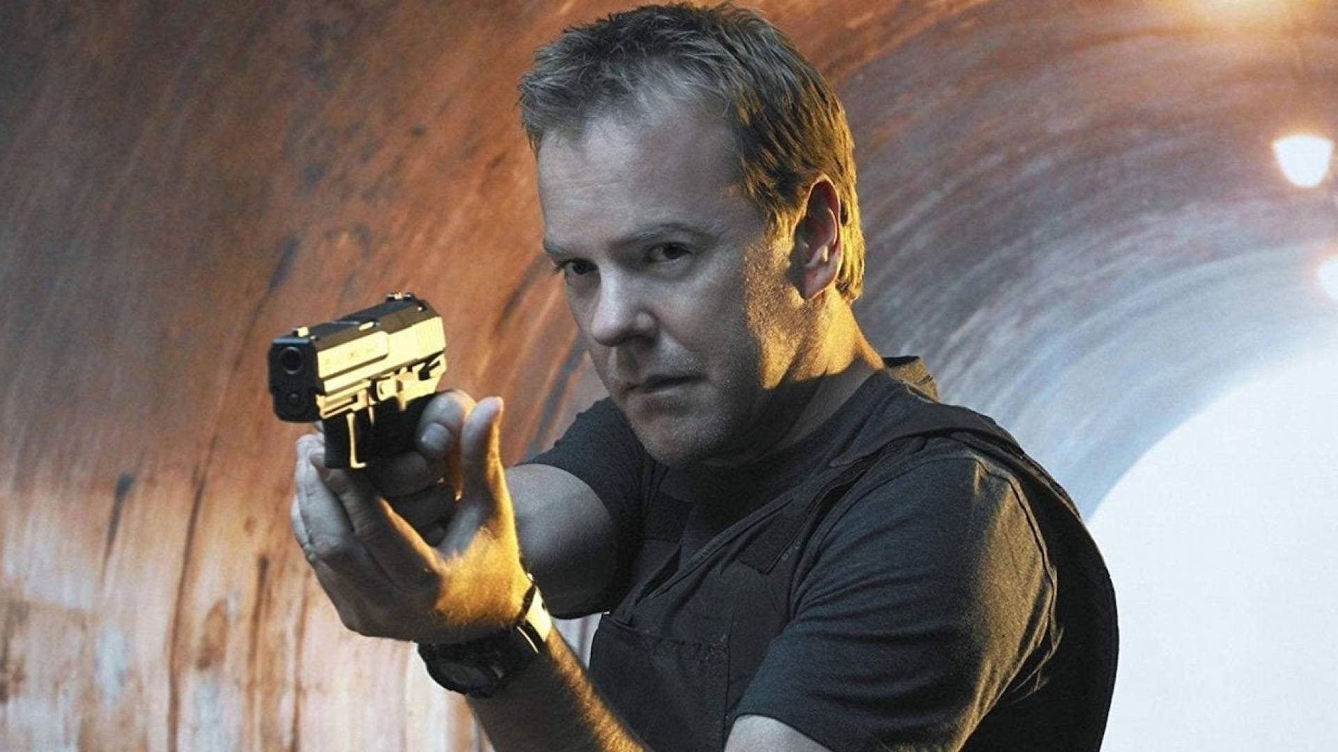 بكفالة 50 ألف دولار.. إخلاء سبيل نجم "24" كيفر ساذرلاند بعد اعتدائه على سائق أجرة