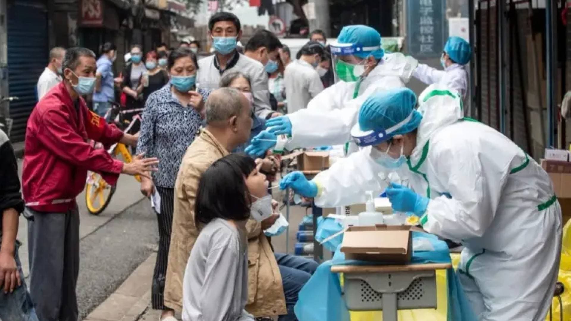 حالة استنفار صحي في الصين.. إصابة أكثر من 100 طالب بفيروس "نورو" شديد العدوى