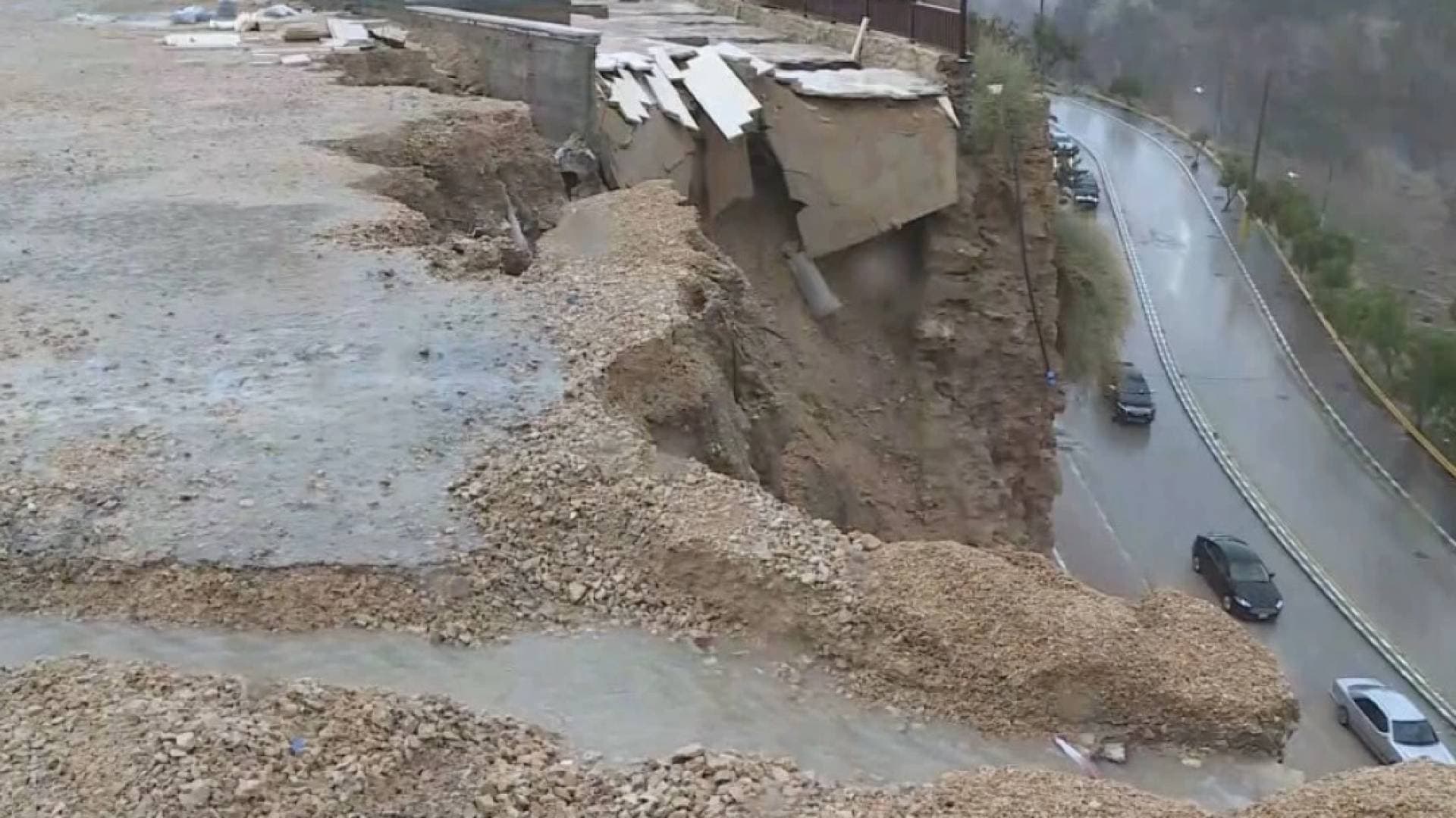 نقابة المهندسين تحدد أسباب انهيار جزء من سور الكرك التاريخي وتوصي بإجراءات عاجلة للحماية