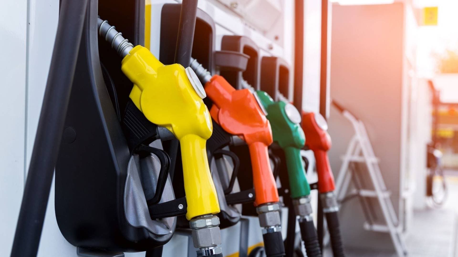 هل ستنخفض اسعار المشتقات النفطية في الاردن؟ عقل يوضح ل"رؤيا" توقعاته لتسعيرة شباط