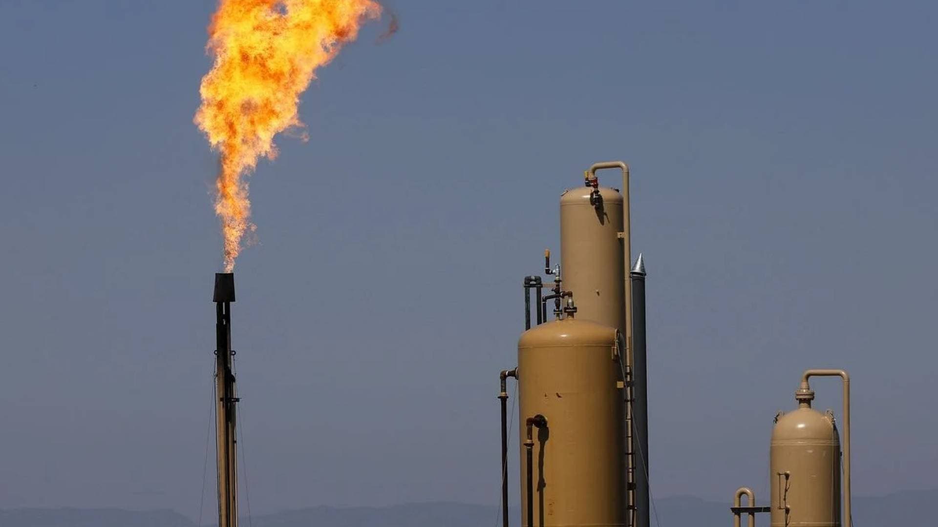 اتفاقية أردنية سورية لتزويد دمشق بـ 4 ملايين متر مكعب من الغاز يوميا.. والضخ بدأ فعليا