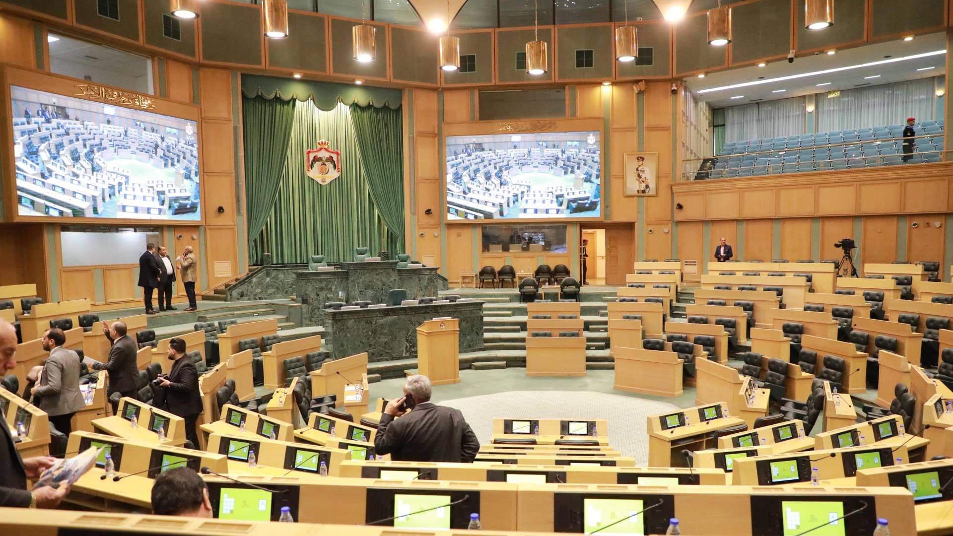 "النواب" يشرع لـ "كاتب العدل الإلكتروني".. إنجاز معاملات المغتربين عن بعد وتوسيع الصلاحيات