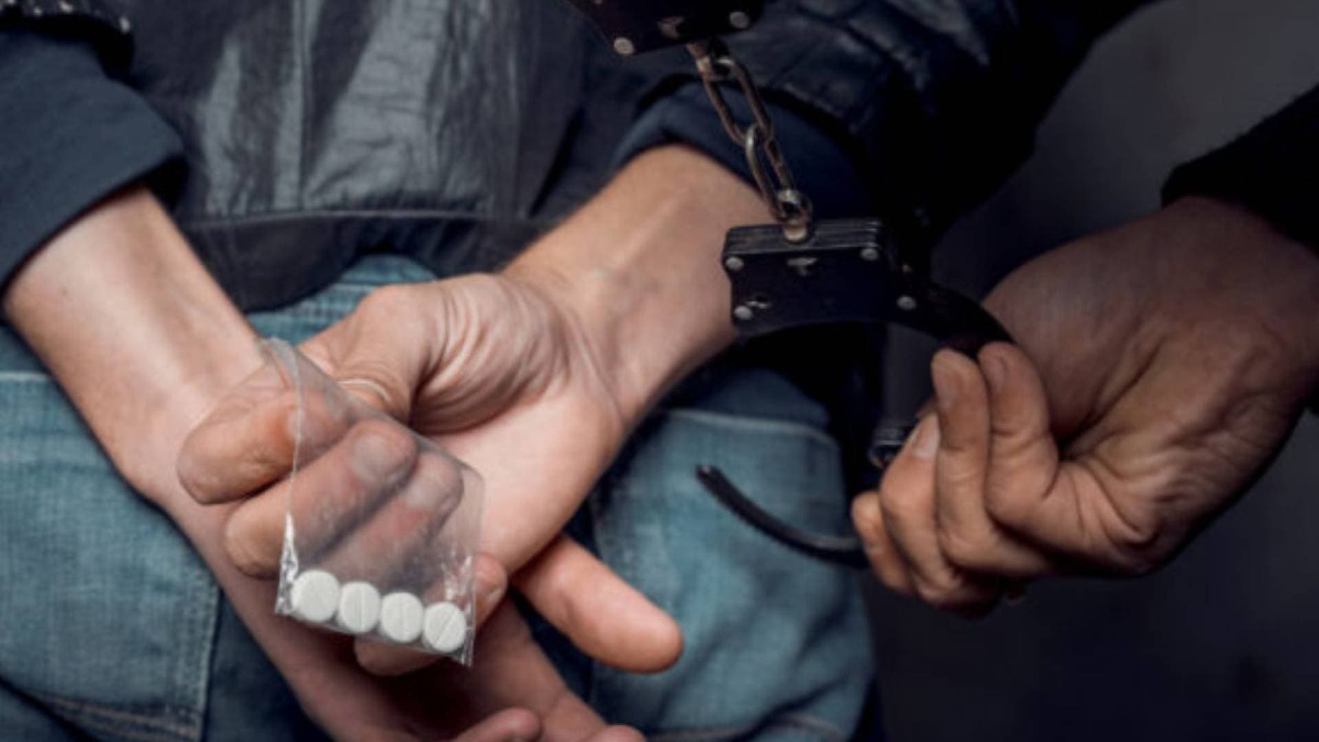 المخدرات في ميزان "نبض البلد": مكافحة صارمة للمروجين.. وبرامج "سرية مطلقة" لإنقاذ المتعاطين..فيديو