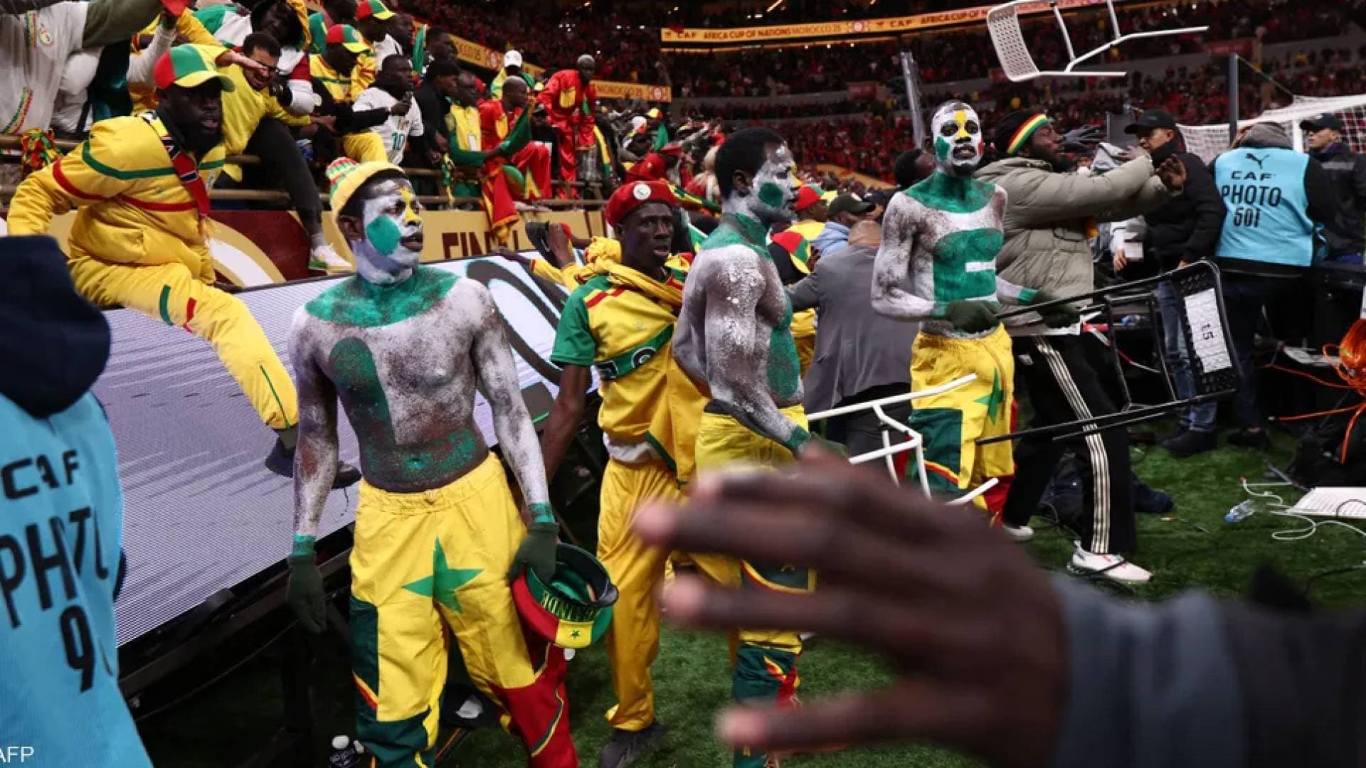 زلزال عقوبات: إيقاف حكيمي وغرامات باهظة تطال المغرب والسنغال