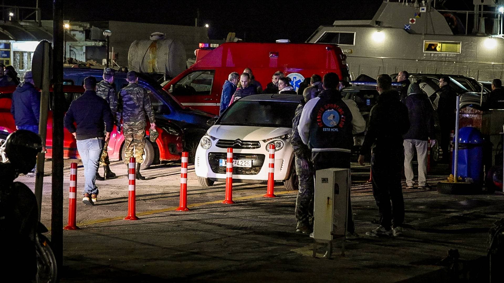 مقتل 15 مهاجرا إثر اصطدام زورقهم بخفر السواحل اليوناني