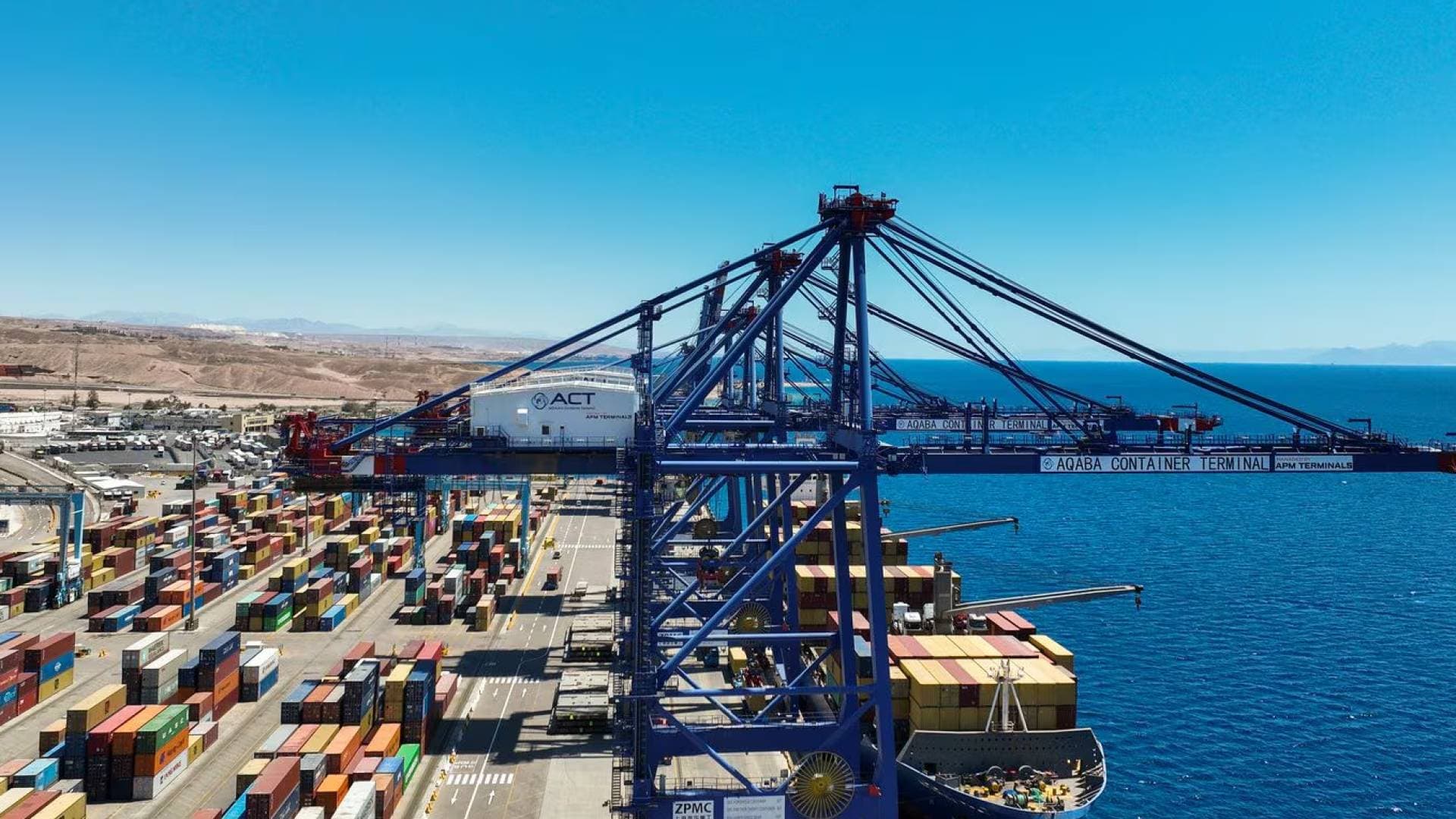 تطوير العقبة وموانئ أبو ظبي يوقعان اتفاقية لتشغيل الميناء متعدد الأغراض