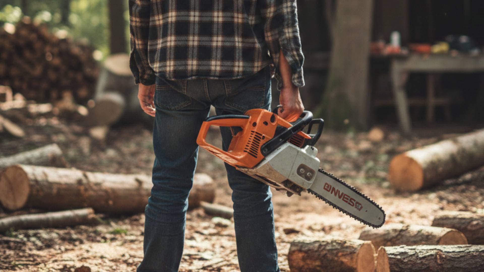 الجنايات المصرية تقضي بسجن والد "طفل المنشار" 4 سنوات لتستره على الجريمة