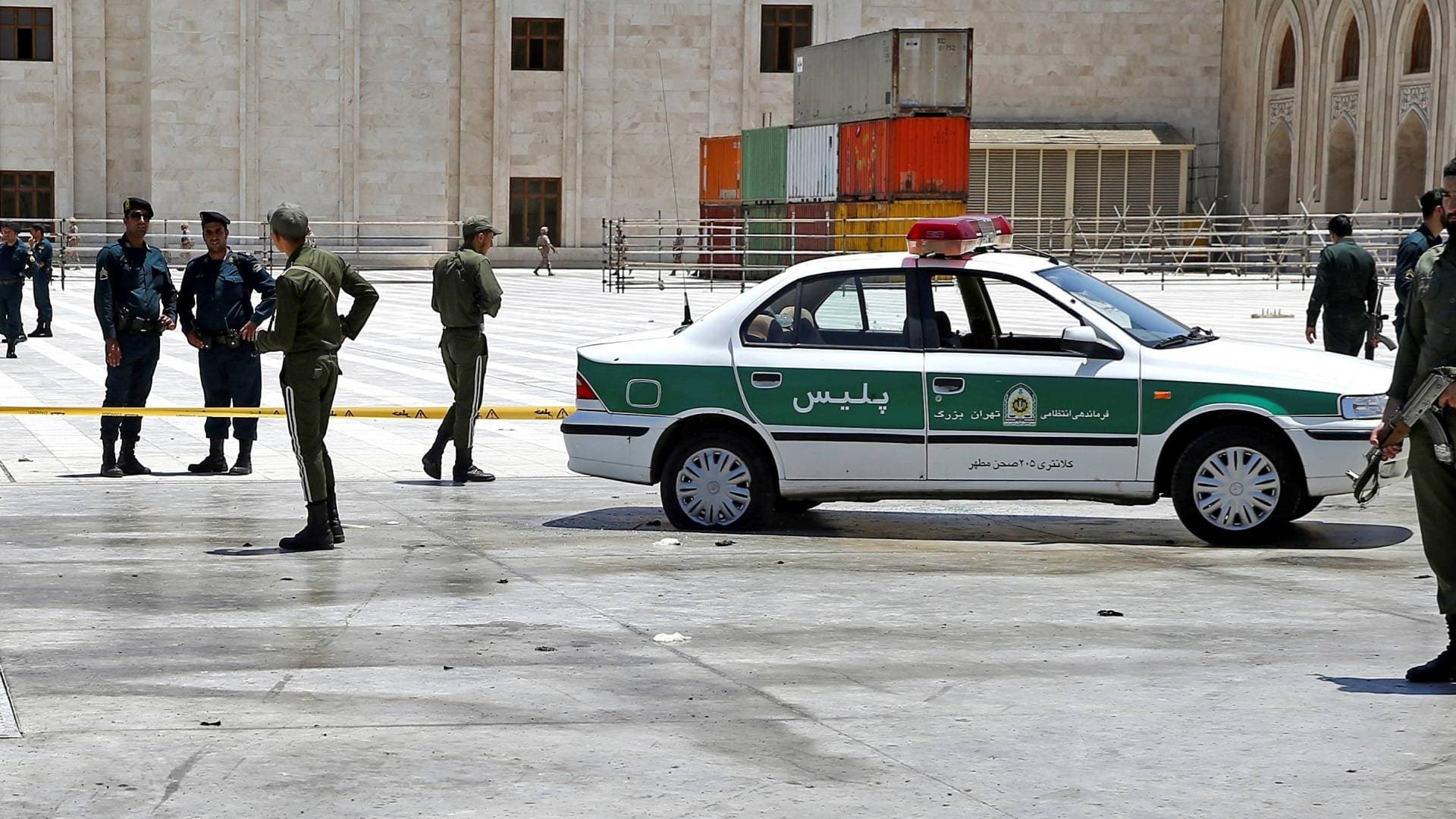 وكالة فارس: الأمن الإيراني يعتقل رئيسة "جبهة الإصلاحات" آذر منصوري وقياديا في الجبهة