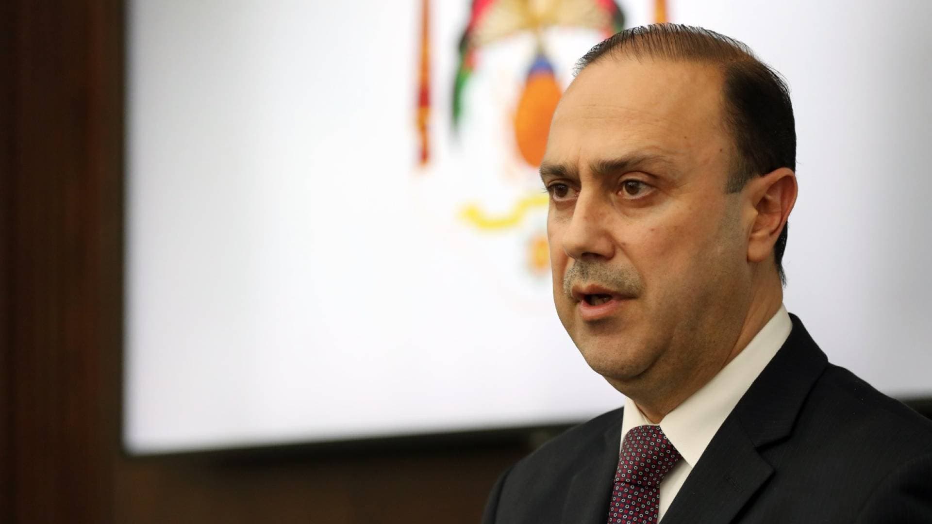 المومني: الحكومة تشكل لجنة وطنية لحماية الأطفال من "فوضى التواصل الاجتماعي" في الأردن - فيديو