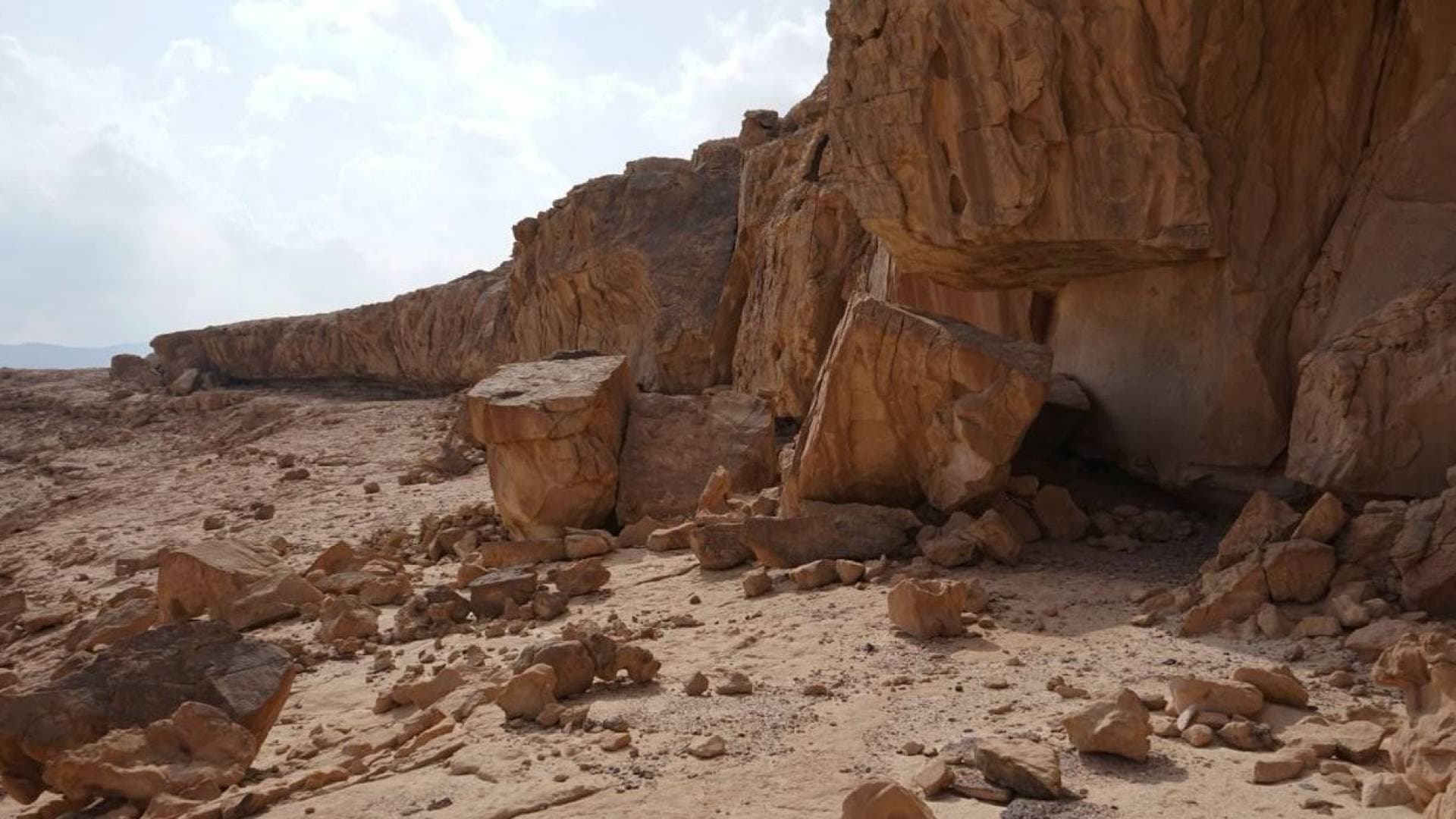 اكتشاف موقع للنقوش الصخرية يعود لـ 10 آلاف عام في سيناء