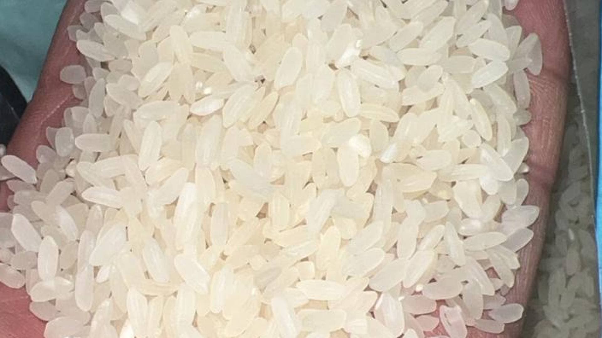 ‎حملة رقابية موسعة للغذاء والدواء تستهدف معامل تعبئة الأرز والحبوب