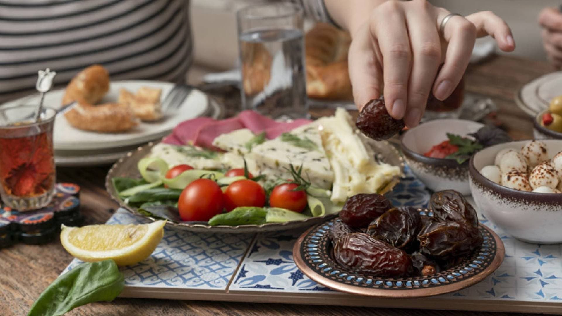 ما هي عقوبة الإفطار علنا في رمضان في الأردن ؟