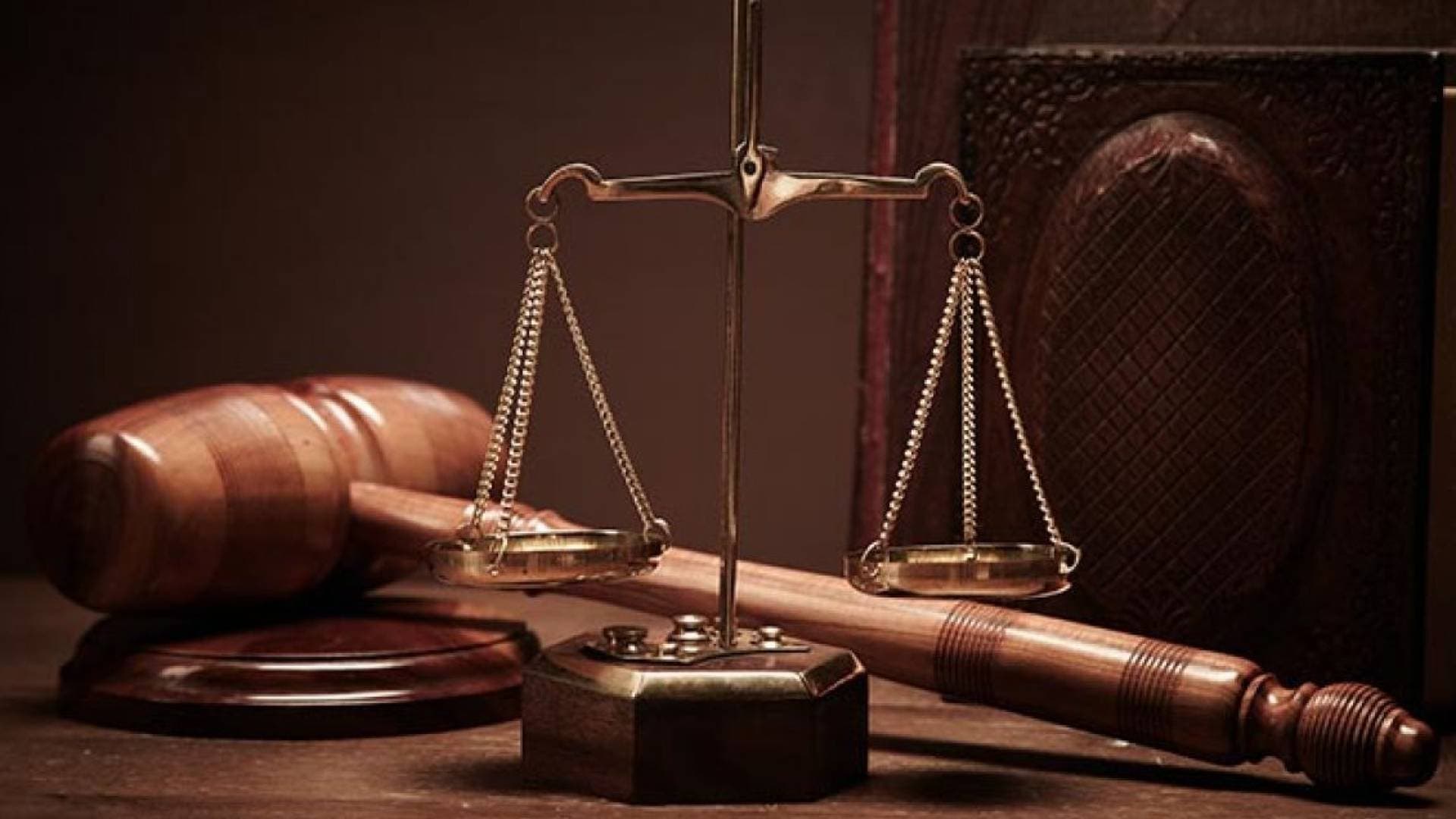 القضاء الكويتي يقضي بحبس "مشهورة" وزوجها في قضية مخدرات