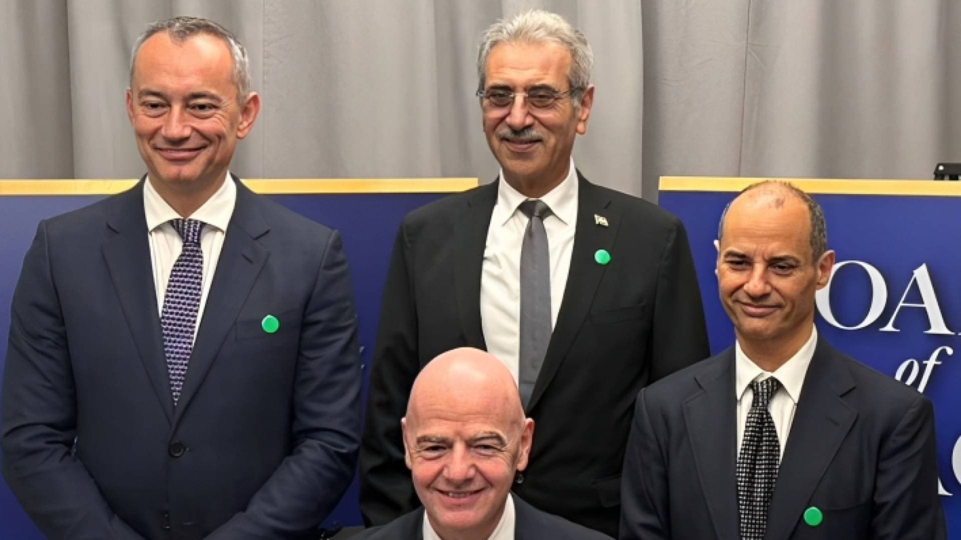 الفيفا ومجلس السلام يوقعان اتفاقية لبناء استاد وطني و50 ملعبا في قطاع غزة