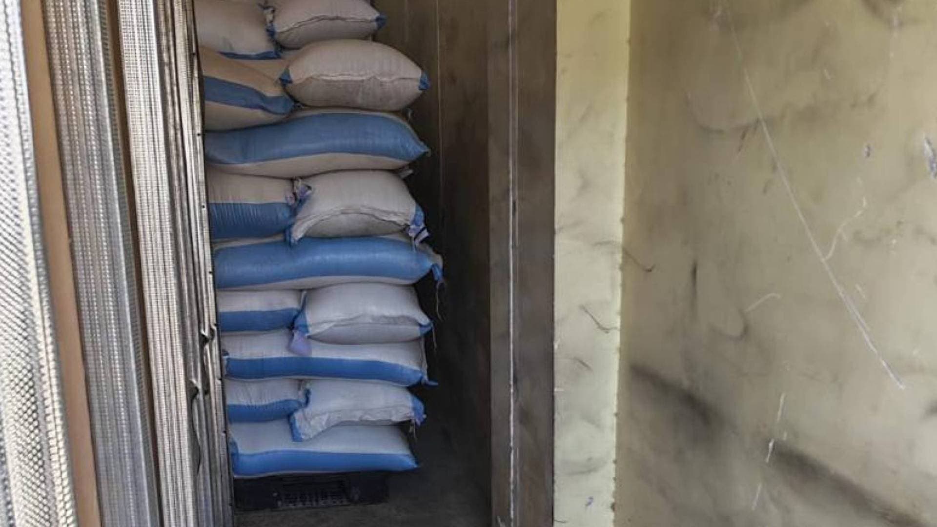 بلدية مادبا تكثف مراقبتها على الأسواق وتضبط 30 مخالفة غذائية