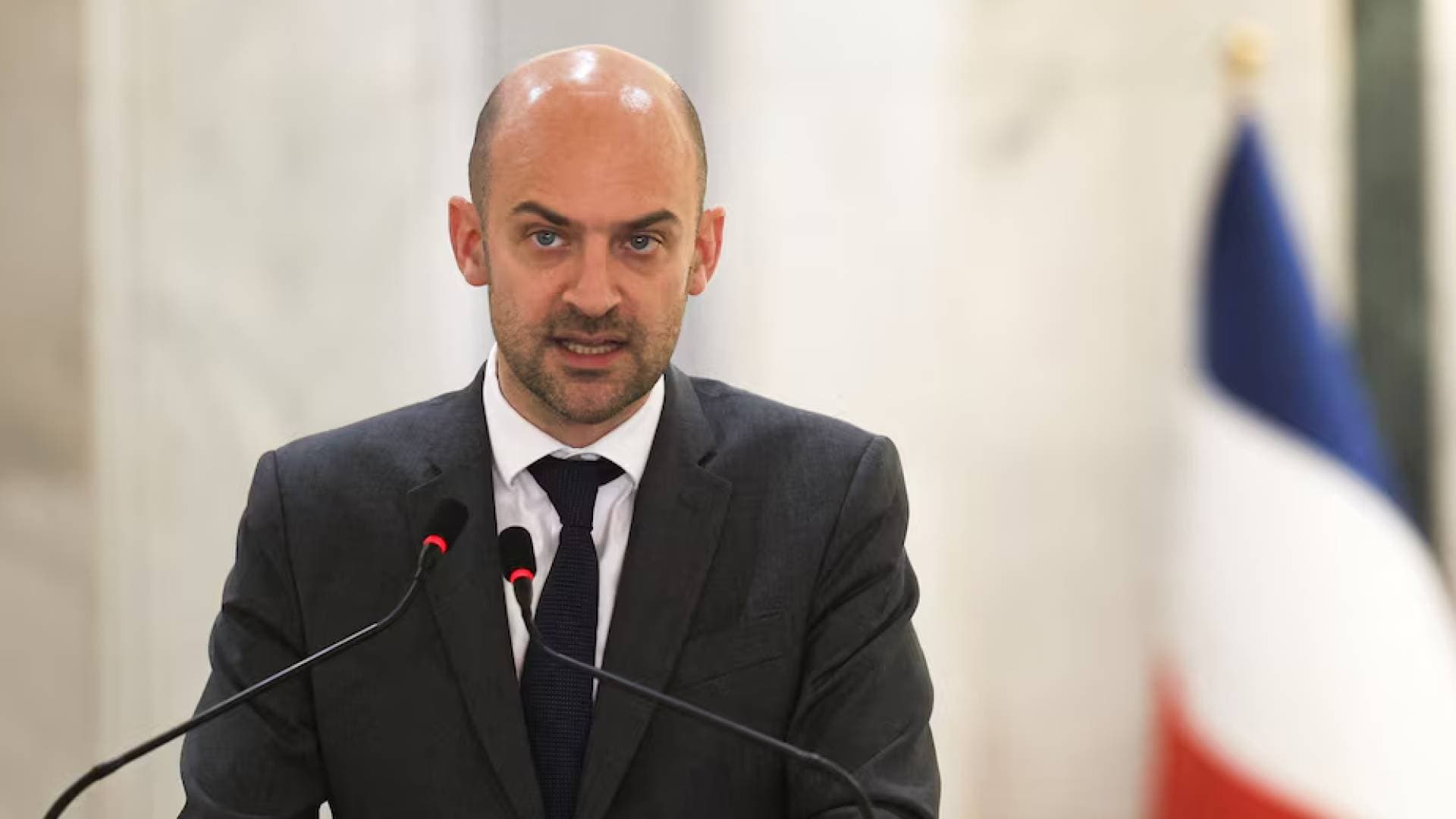 فرنسا تبدي استعدادها لمساعدة دول الخليج المتضررة من هجمات إيران