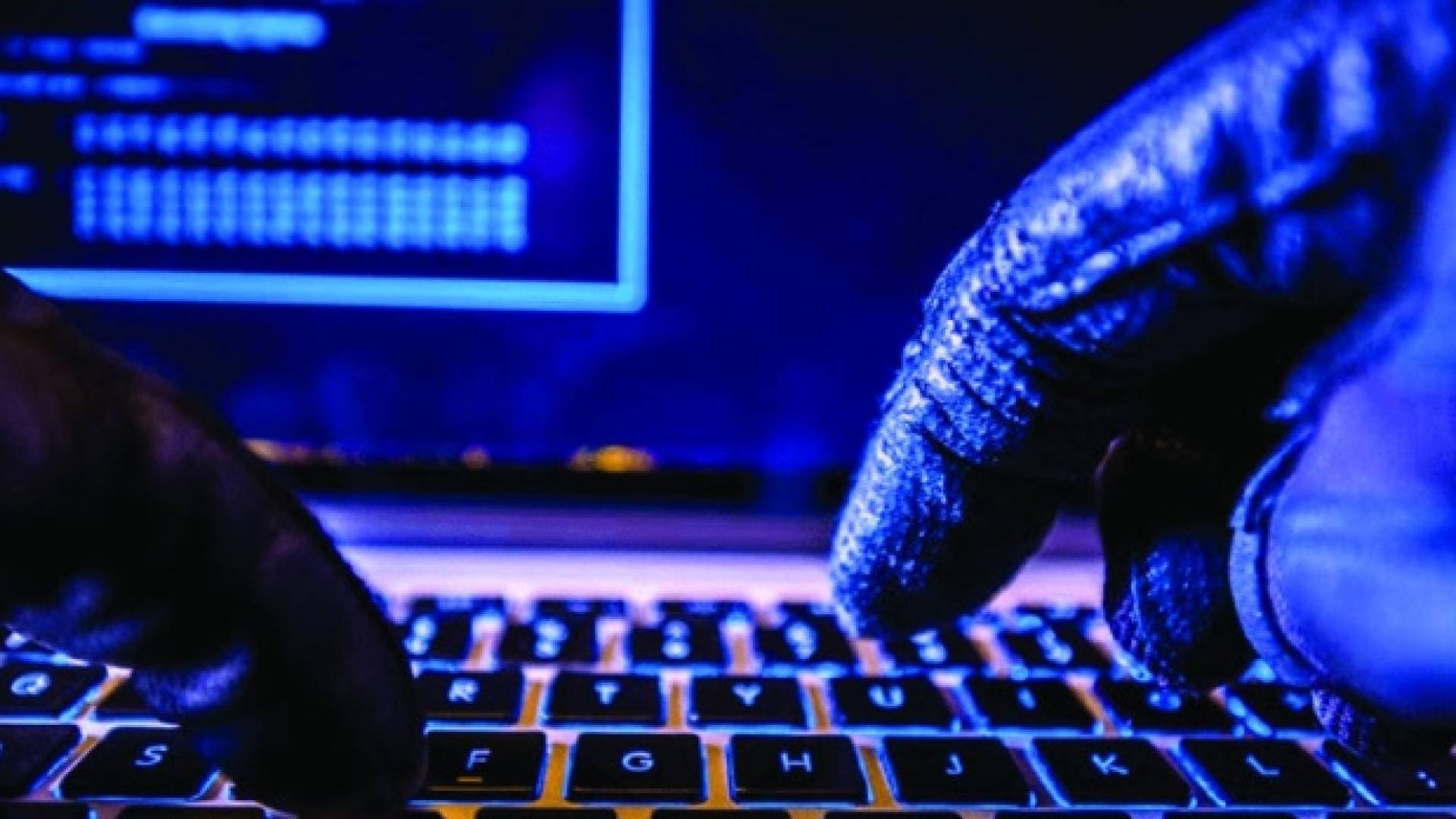 المركز الوطني للأمن السيبراني يحذر من رسائل وهمية ويدعو لعدم التفاعل معها في ظل هجمات قرصنة