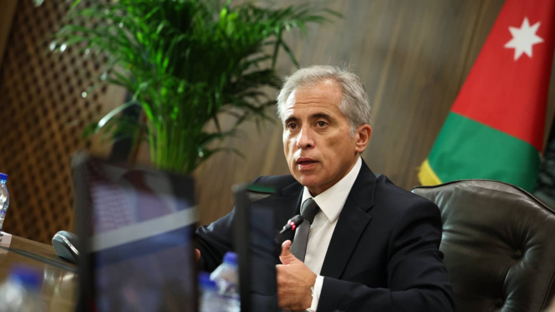 جعفر حسان: الأردن لن يكون ساحة حرب.. ومصالحنا فوق كل اعتبار