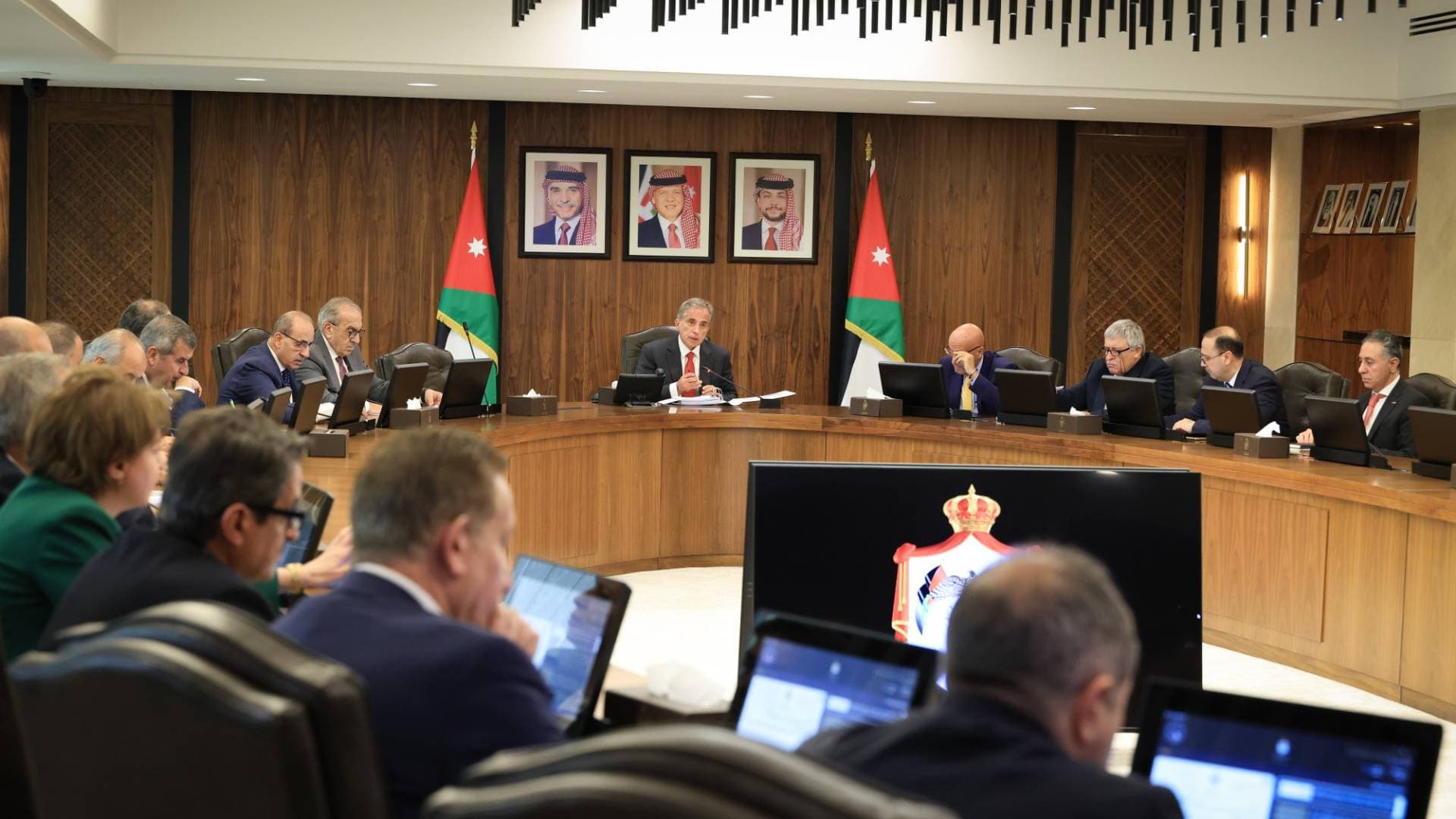 مجلس الوزراء يصدر سلسلة قرارات مهمة للاردنيين