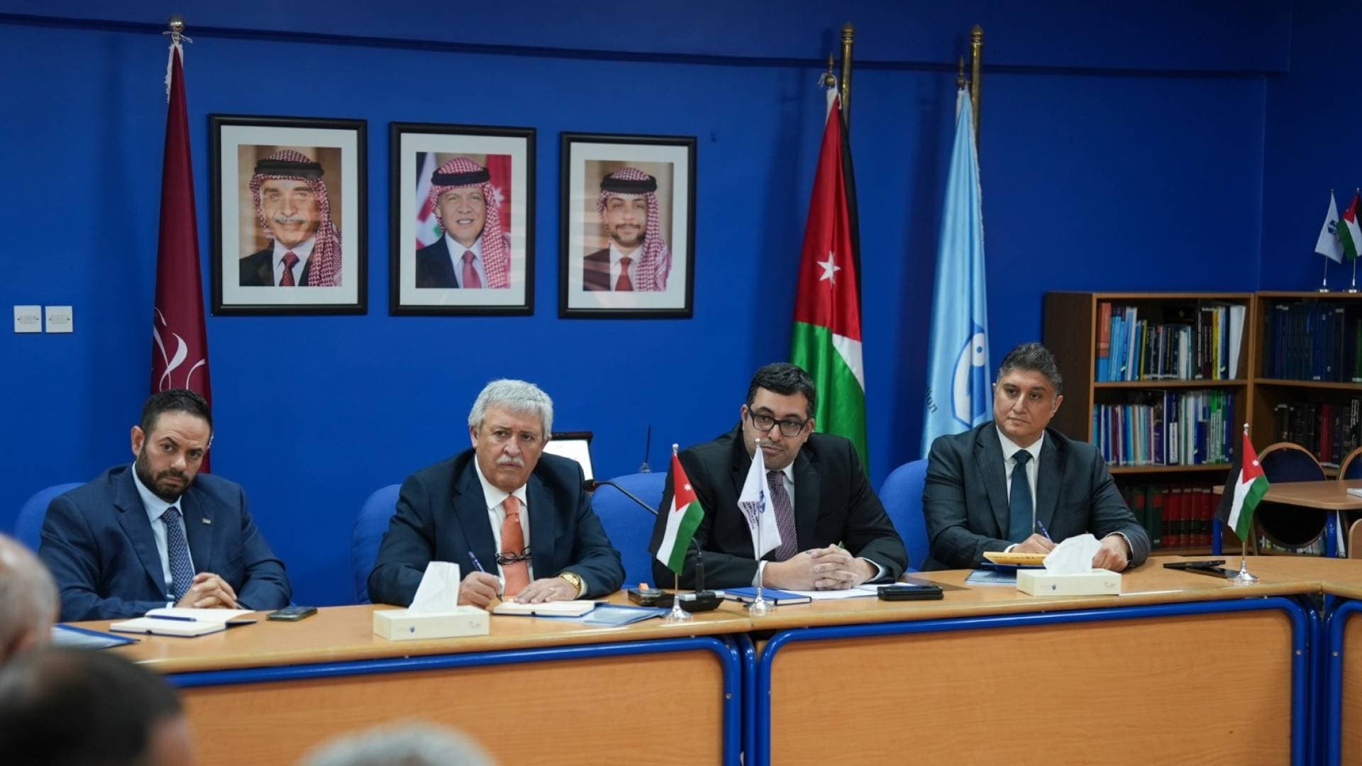 القطامين يبحث مع "نقابة الملاحة" جاهزية القطاع البحري لضمان استدامة سلاسل التوريد