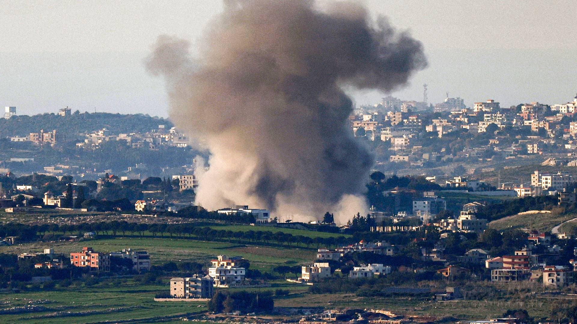 الصحة اللبنانية: 12 شهيدا و33 جريحا في حصيلة أولية لغارات الاحتلال على النبي شيت