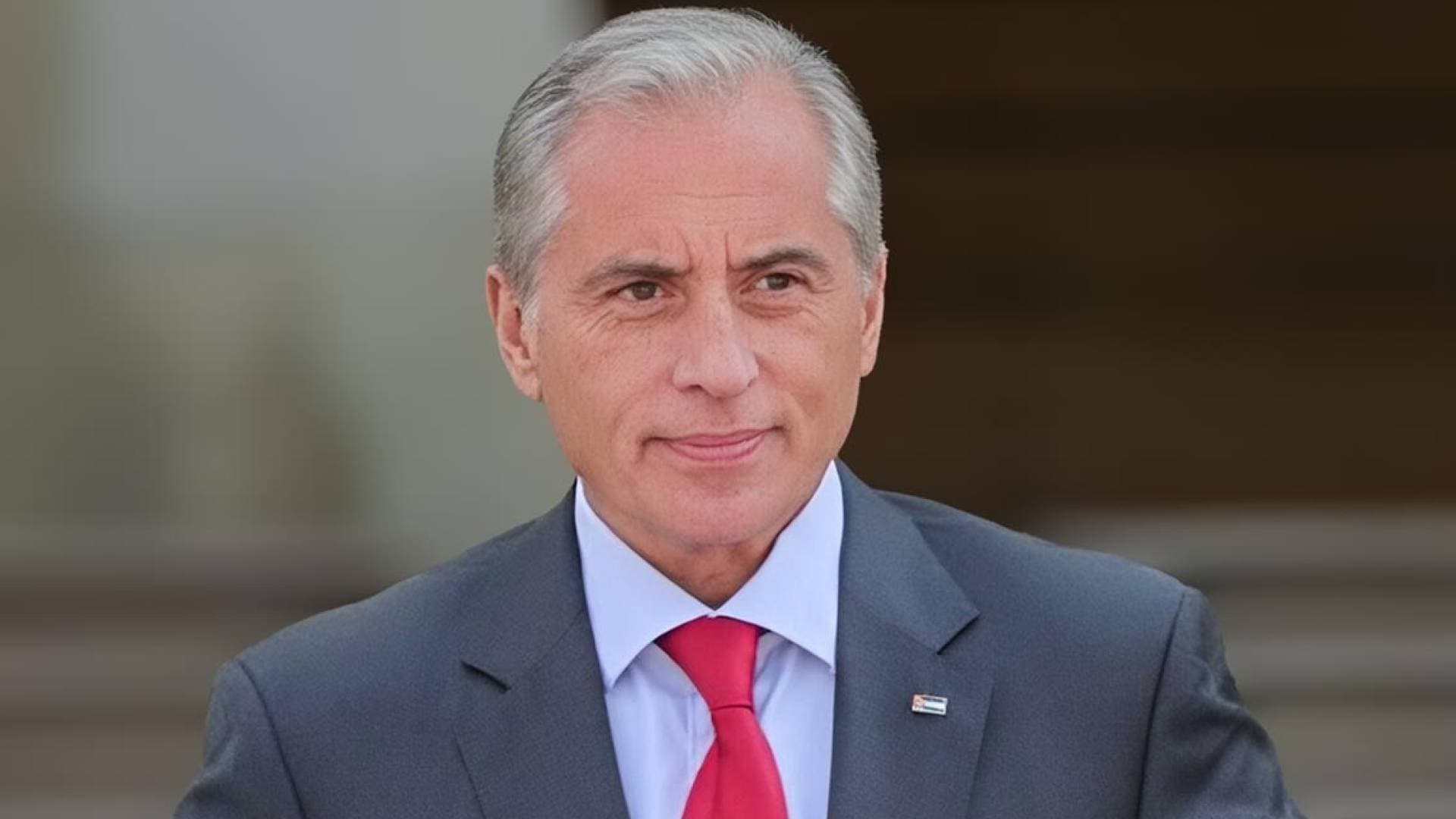 رئيس الوزراء يبحث هاتفيا تداعيات الأوضاع في المنطقة