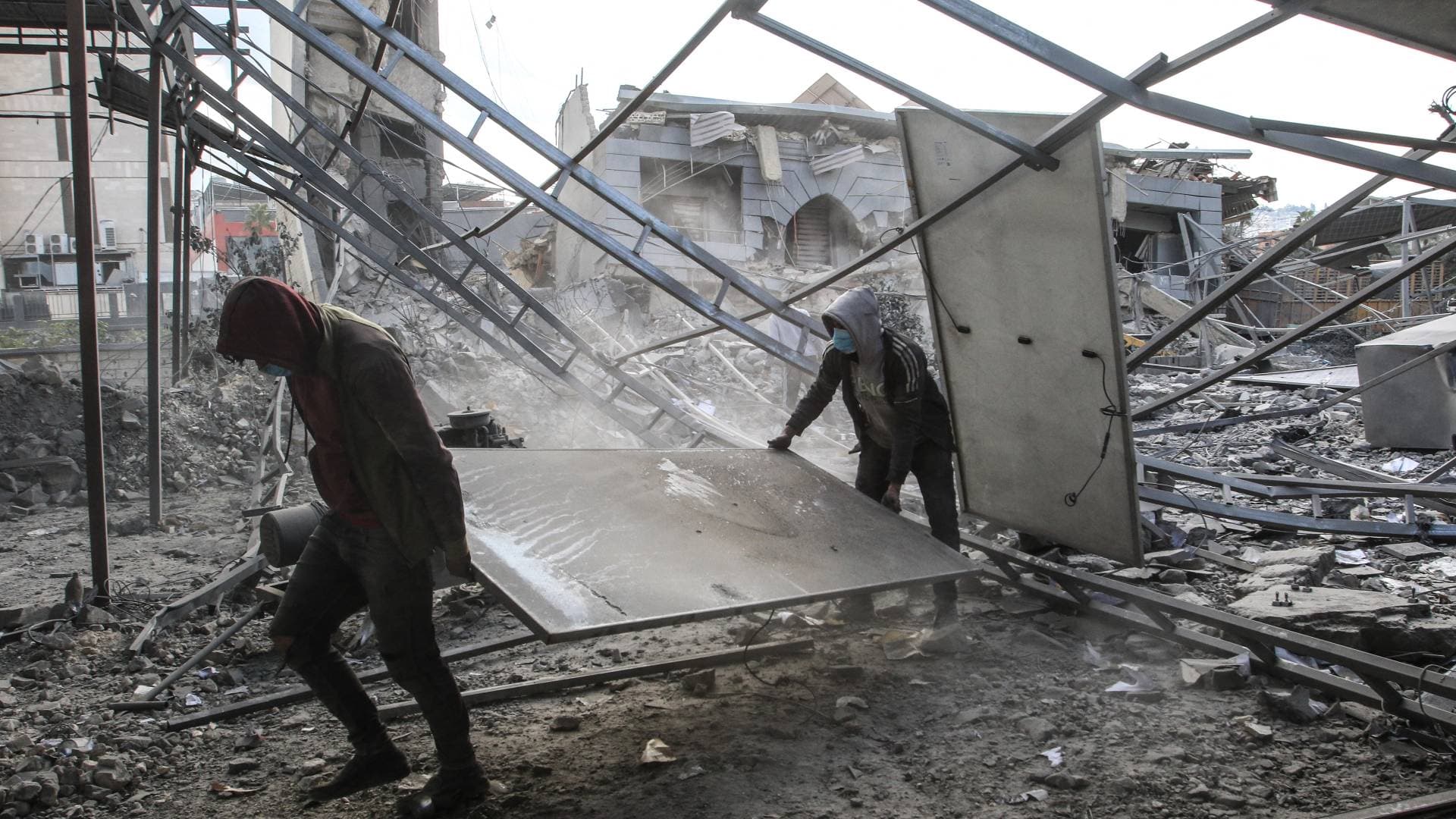 الصحة اللبنانية: 16 شهيدا و 40 جريحا حصيلة غارات للاحتلال على بلدتي طيردبا وجويا جنوبي البلاد