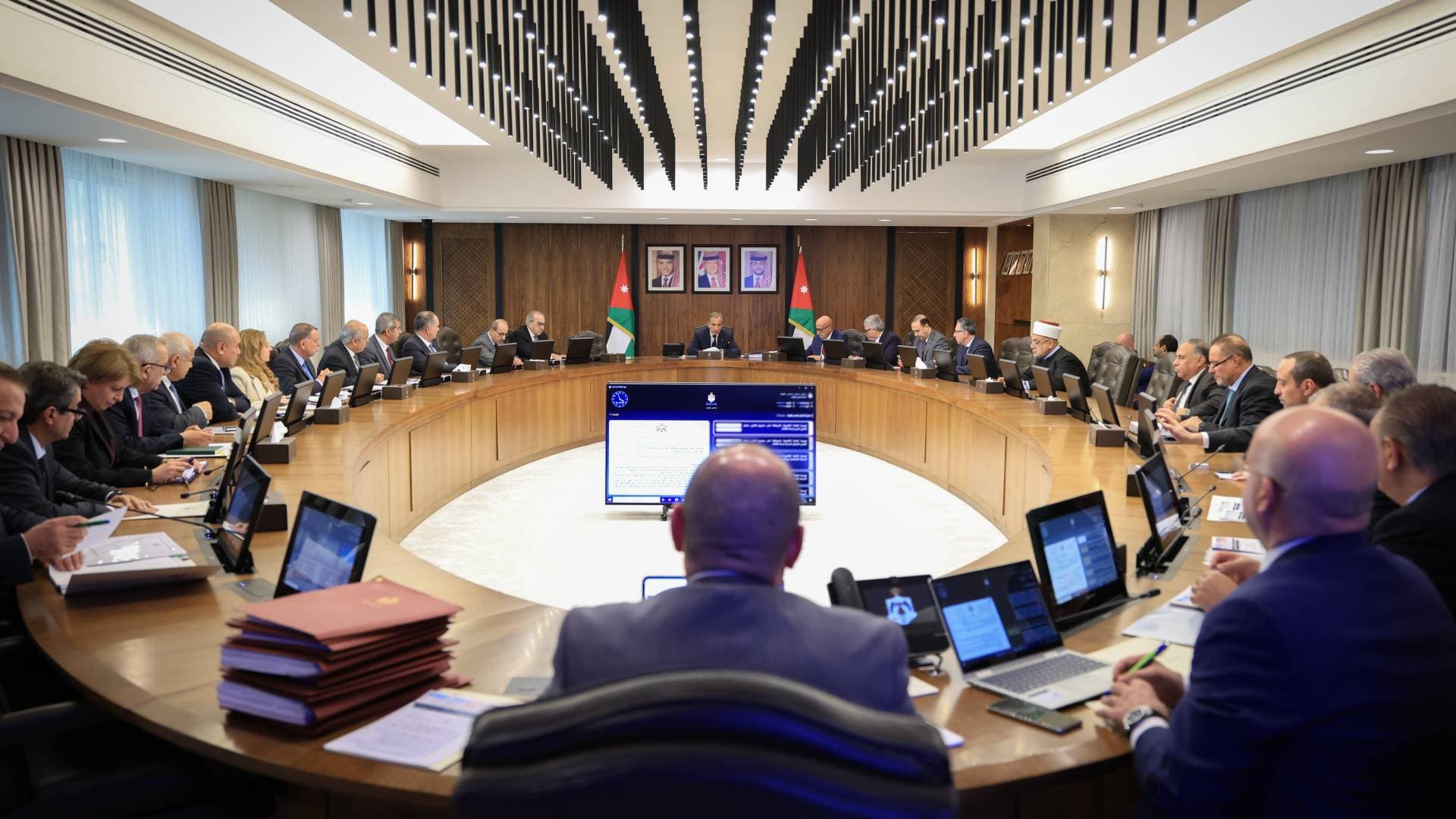 مجلس الوزراء يقر نظاما لتنظيم الدعاية الانتخابية في عمان