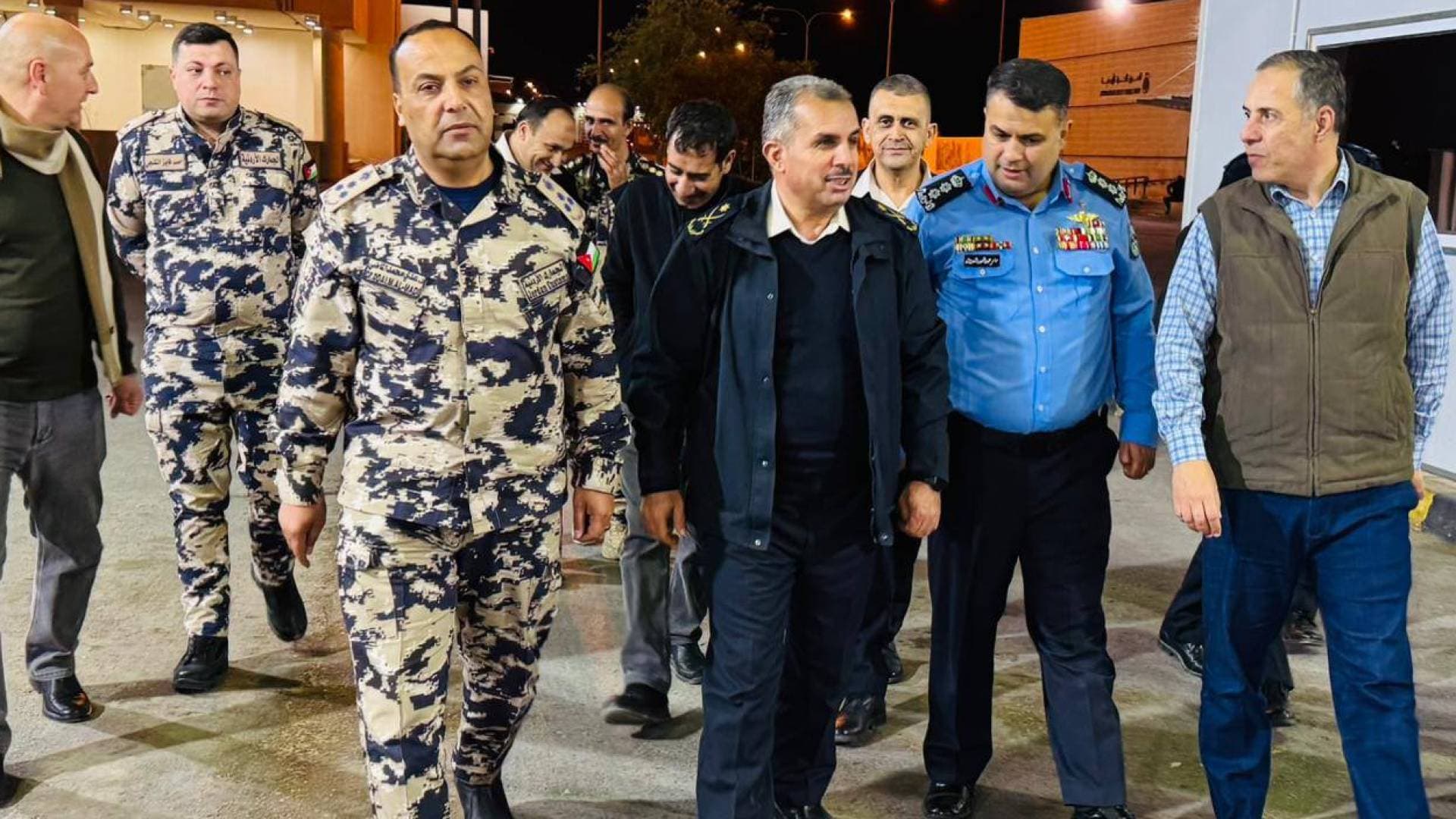 مدير عام الجمارك الأردنية بزيارة تفقديه لمركز جمرك المدوره