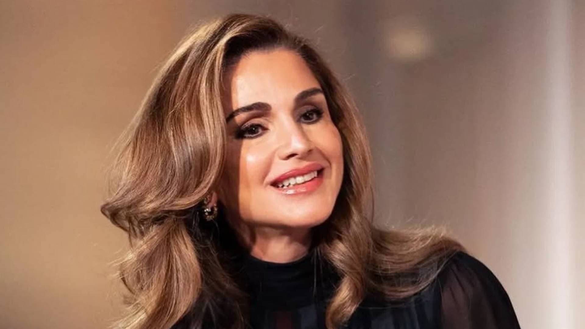 جلالة الملكة رانيا العبدالله تهنئ الأردنيين بمناسبة حلول عيد الفطر المبارك