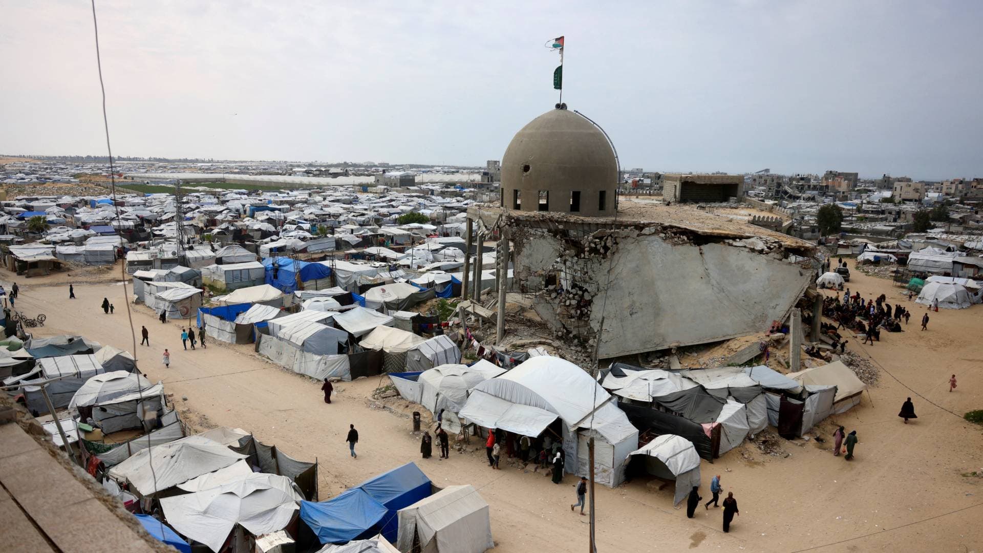 مقترح مكتوب من "مجلس السلام" لـ حماس: نزع السلاح مقابل العفو وإعادة إعمار غزة بـ 7 مليارات دولار