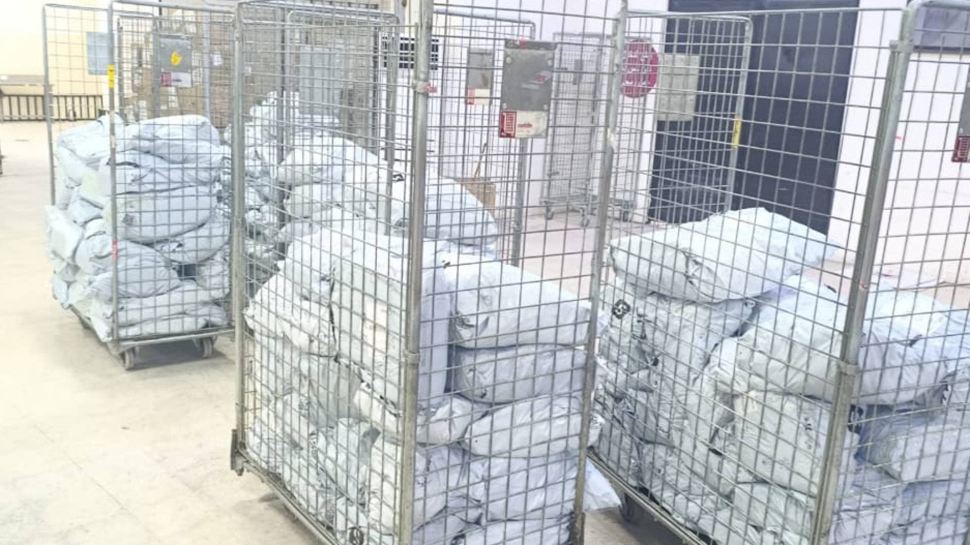 البريد وصول طرود التجارة الإلكترونية للمملكة عبر المنافذ البرية