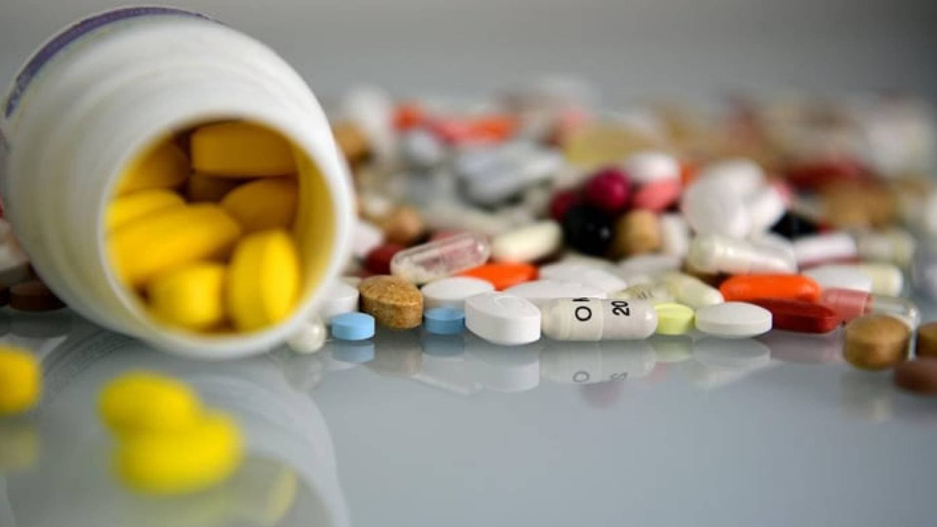 البدور : مخزون الأدوية والمواد الخام يغطي احتياجات المملكة لـ 12 شهرا