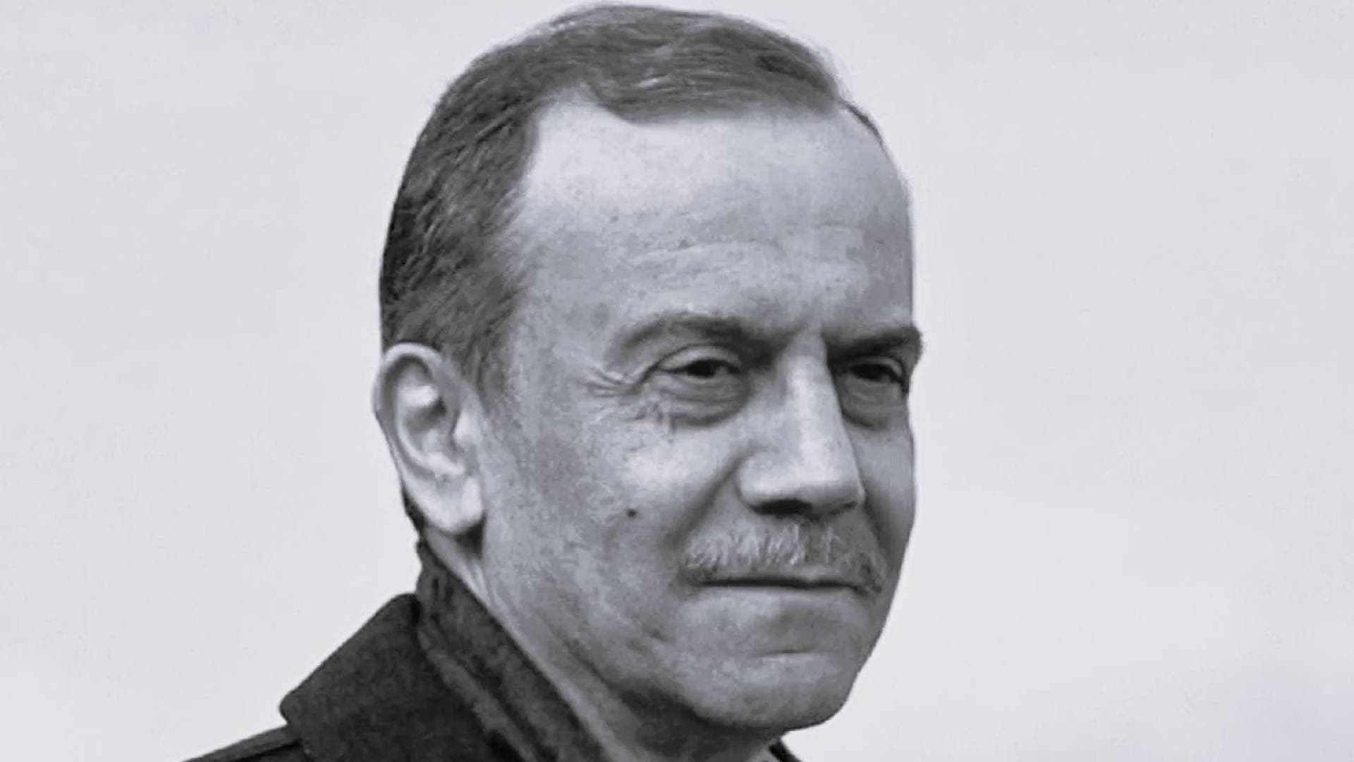 بيروت تودع "صوت المقاومة".. تشييع جثمان الفنان أحمد قعبور إلى مثواه الأخير