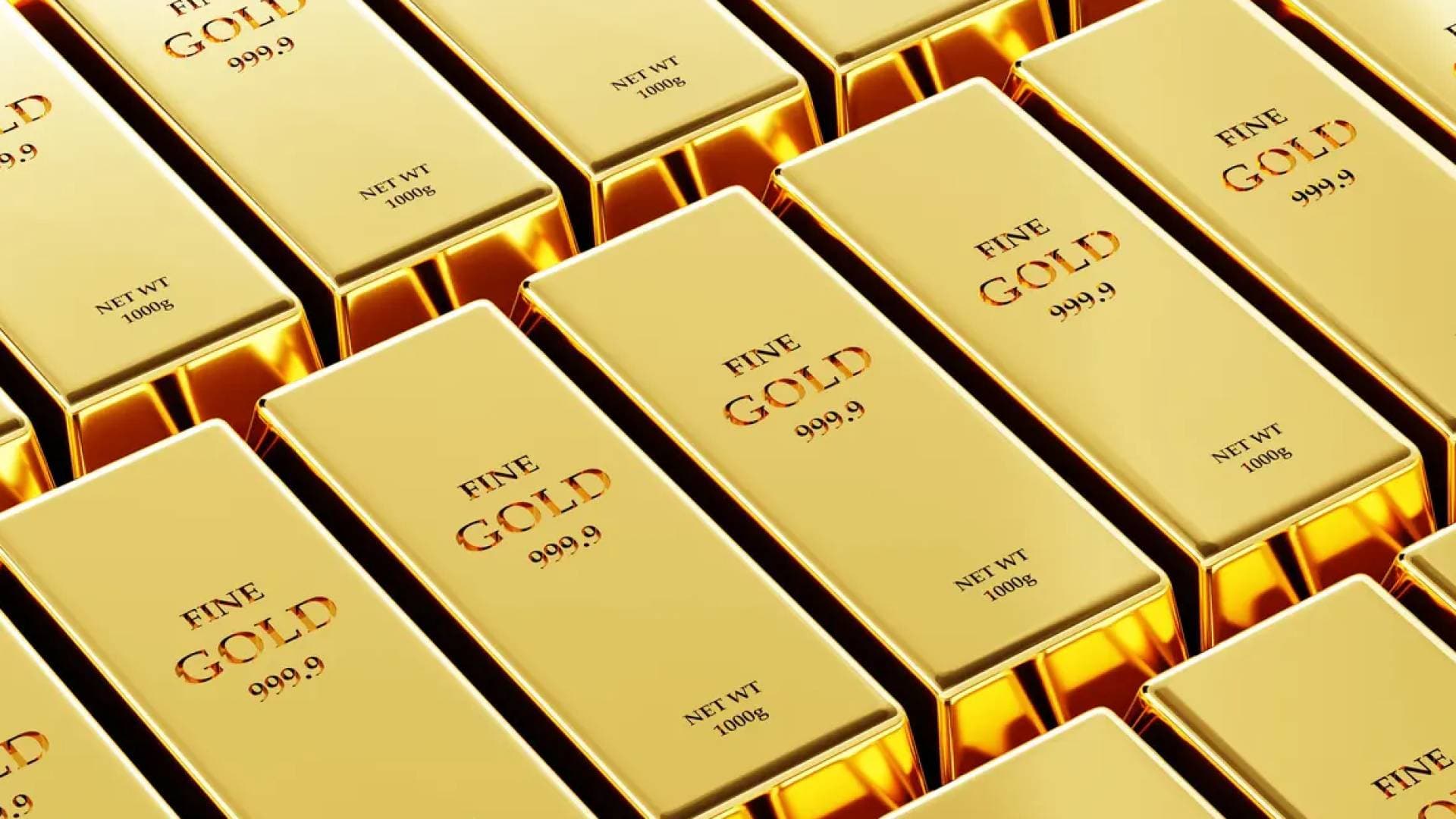 الذهب يرتد صعودا بـ 2.3% وسط صراع "الملاذ الآمن" وقوة الدولار.. والأسواق تترقب حسم ملف طهران