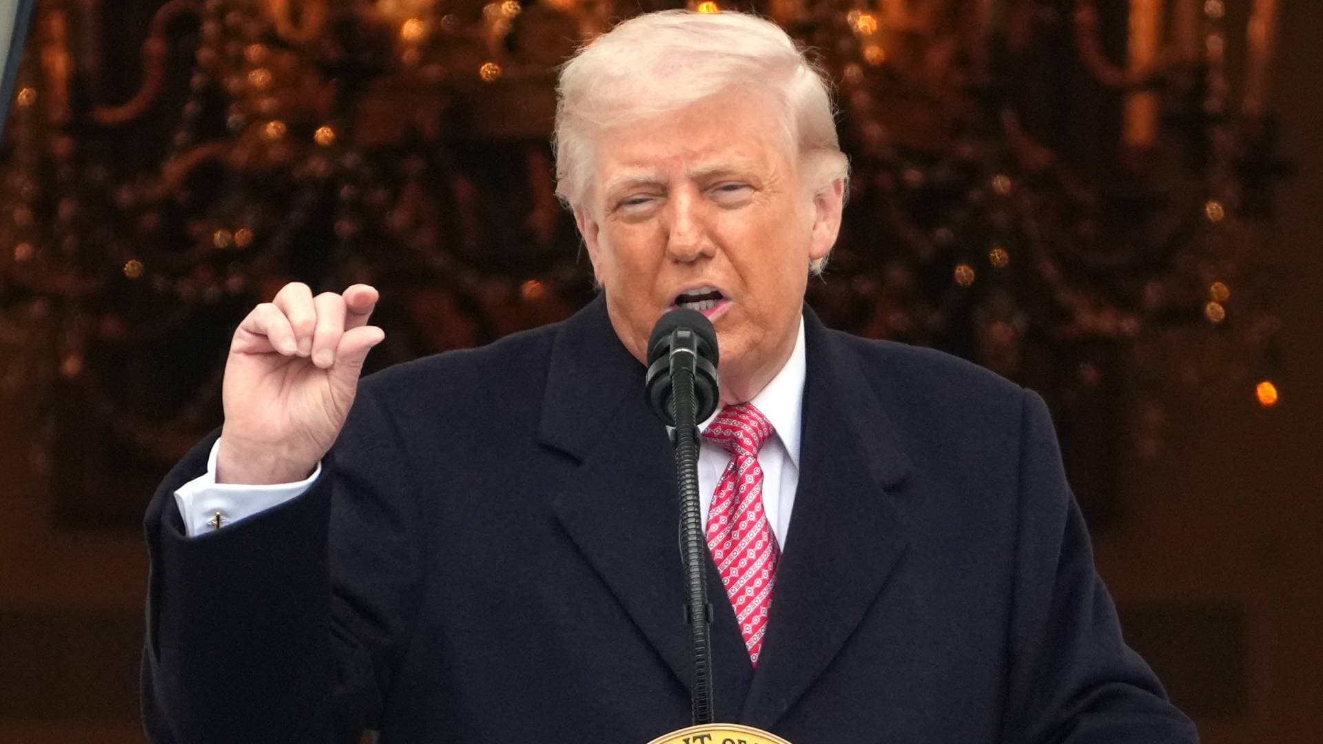 ترمب يلوح بتغيير موقفه من "الناتو".. ويشيد بـ "إخلاص" حلفاء الشرق الأوسط