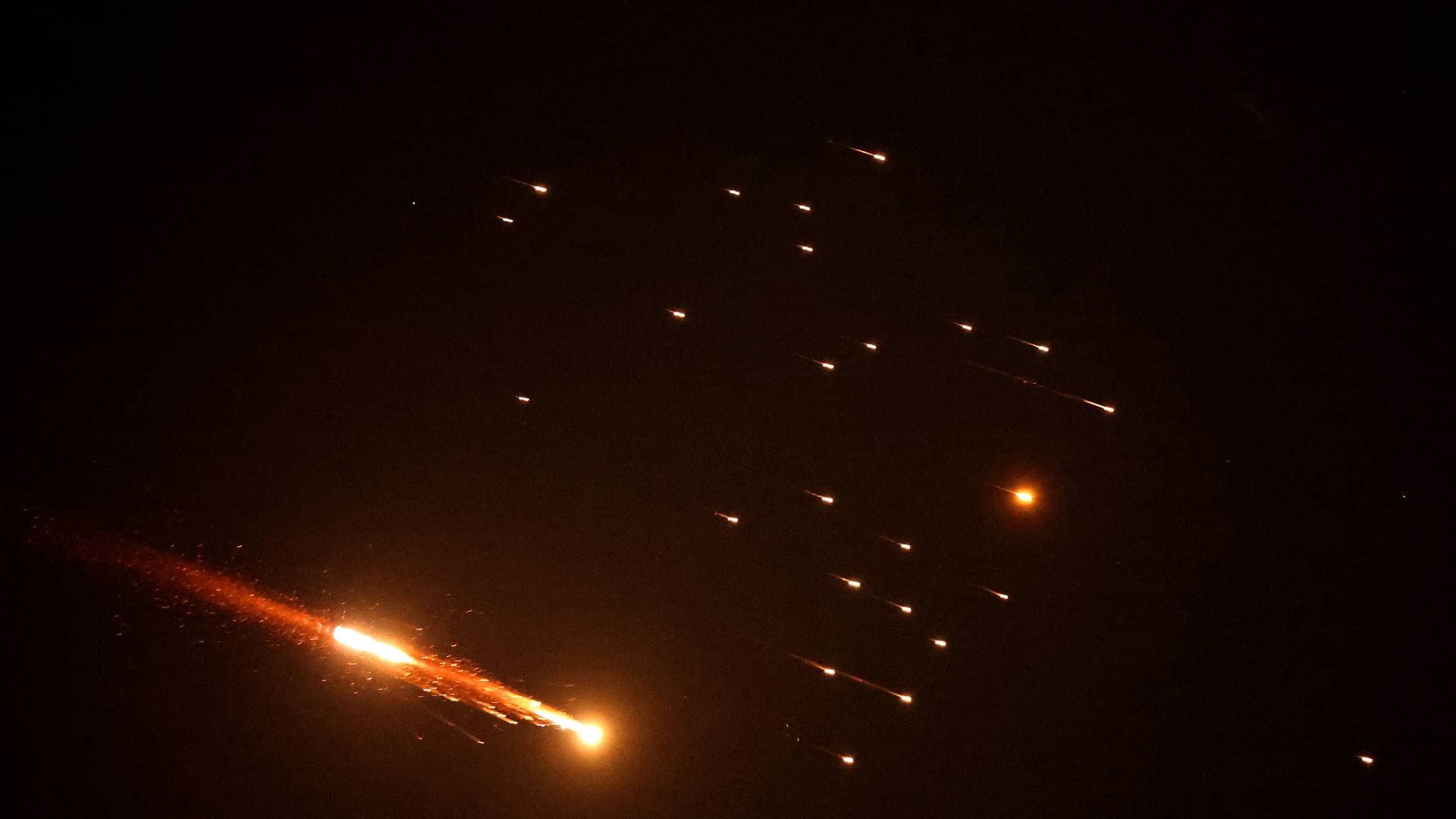 مقر خاتم الانبياء: قاعدة "الخرج" تتحول الى مقبرة لطائرات التزود بالوقود الأمريكية