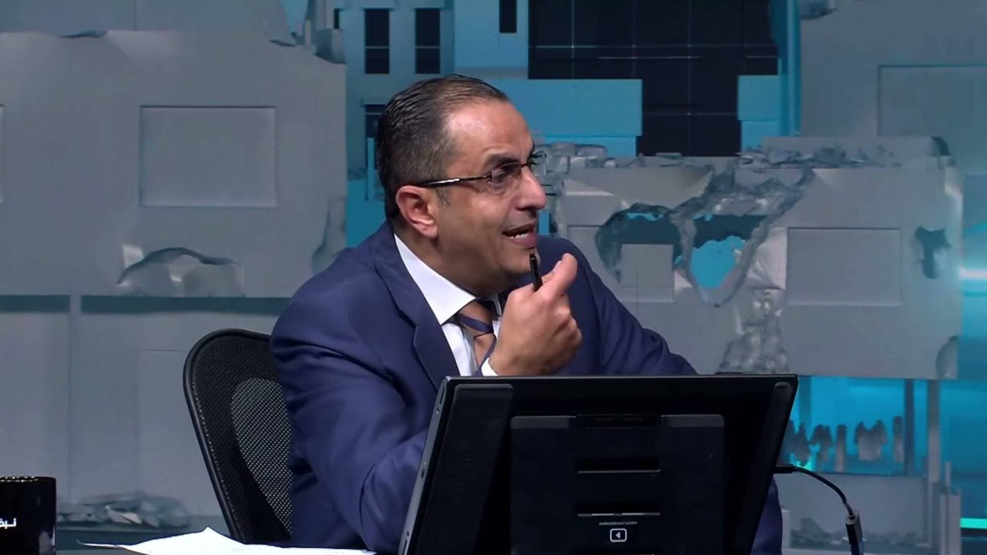 أبو زيد: طهران تفعل "ورقة الحوثي" للتغطية على استهداف عمقها النووي ومفاعل بوشهر